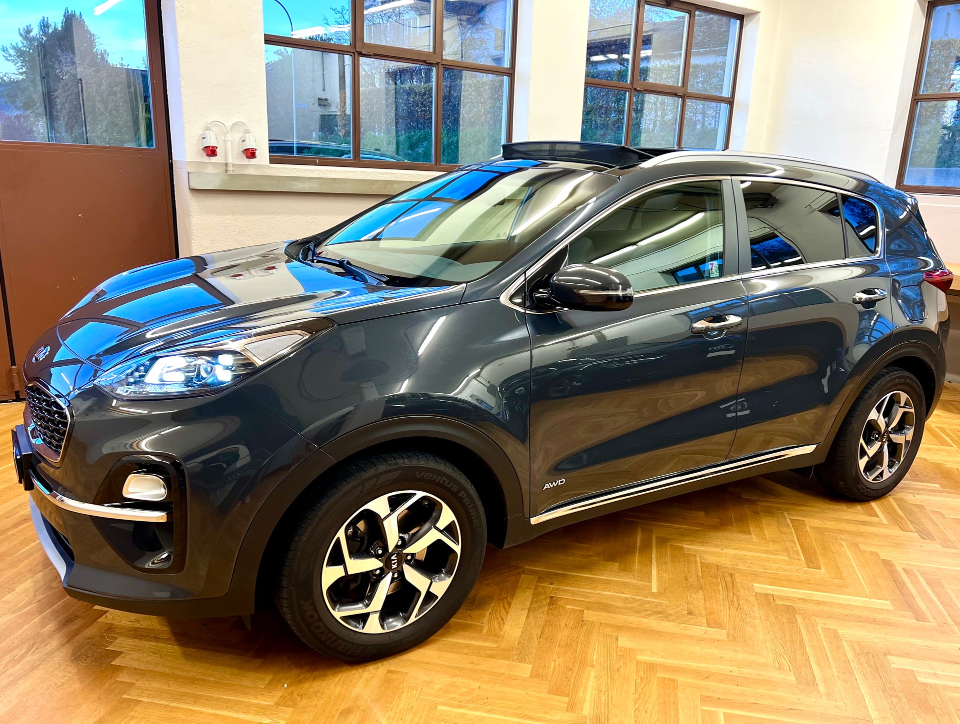 KIA Sportage 1.6CRDi Mild Hybrid 4WD Automat-showroom-element-2