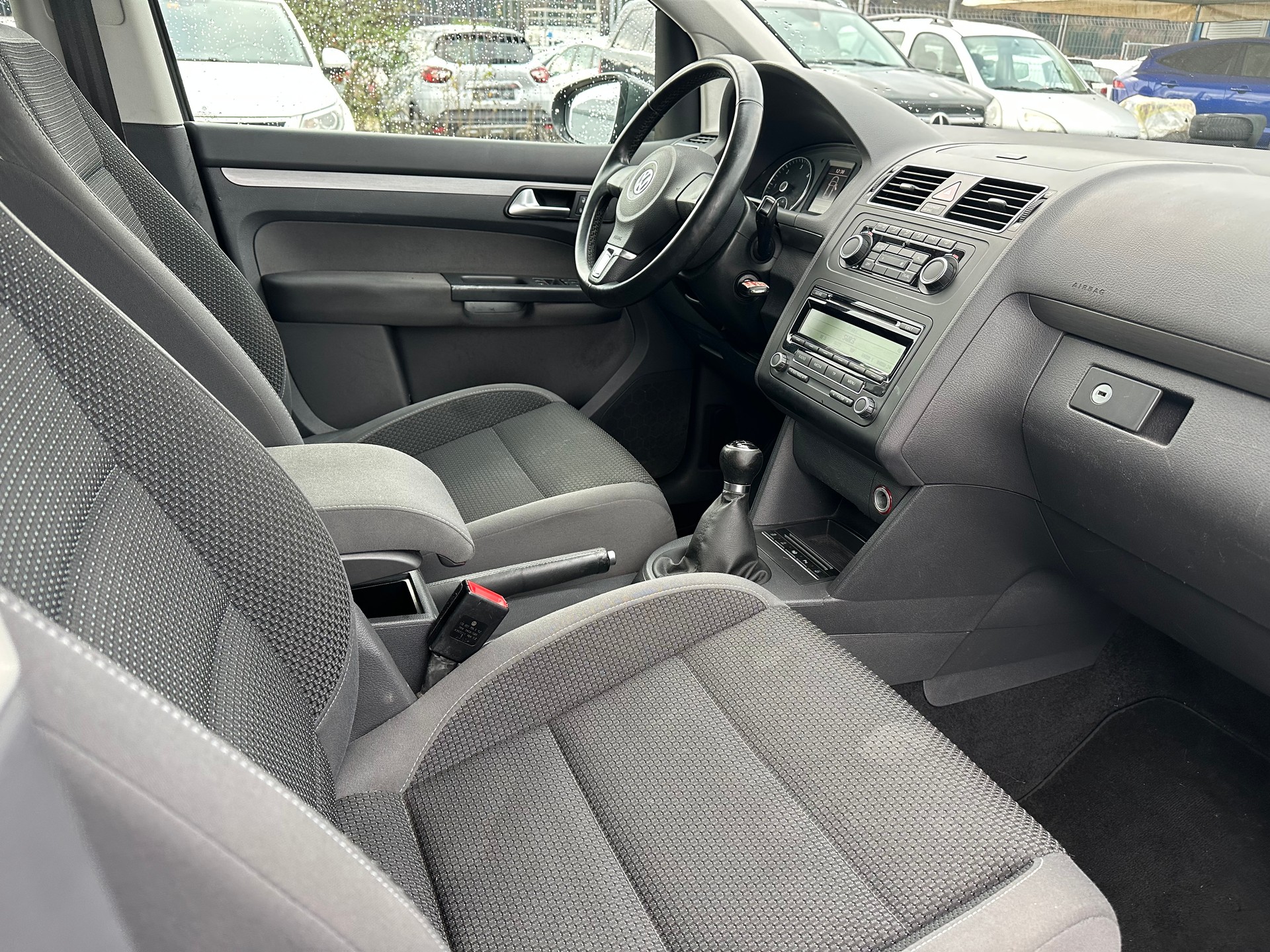 VW Touran 1.6 TDI Comfortline-image-12