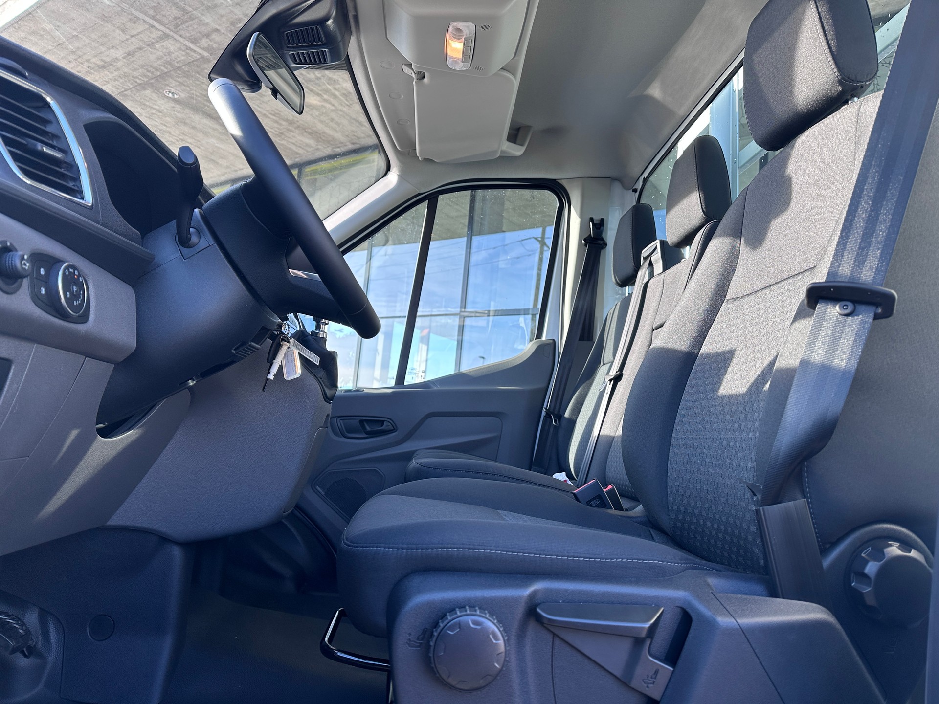 FORD Transit 350 L2 Trend 2.0 TDCi 165 RWD-image-8