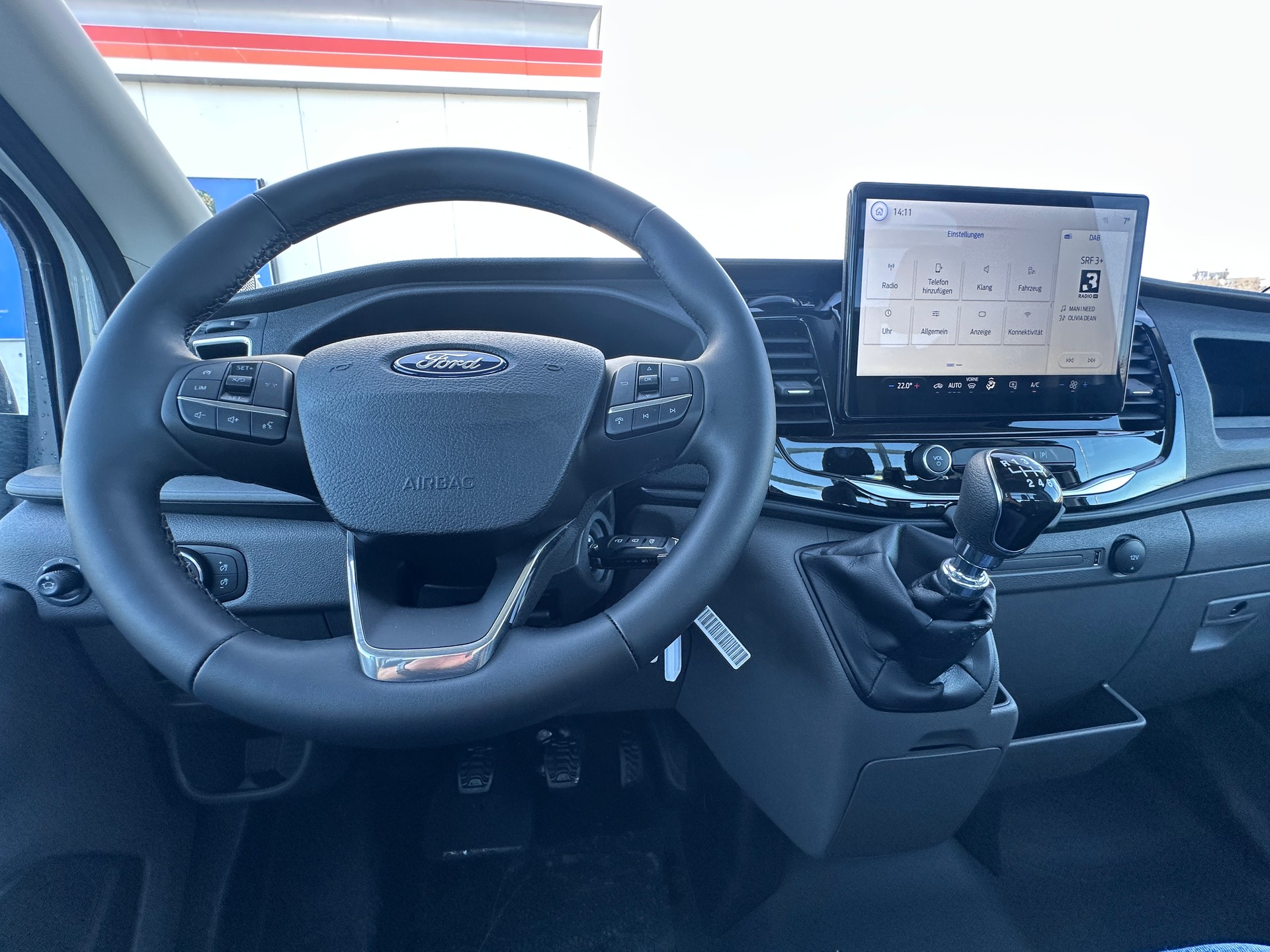 FORD Transit 350 L2 Trend 2.0 TDCi 165 RWD-image-9