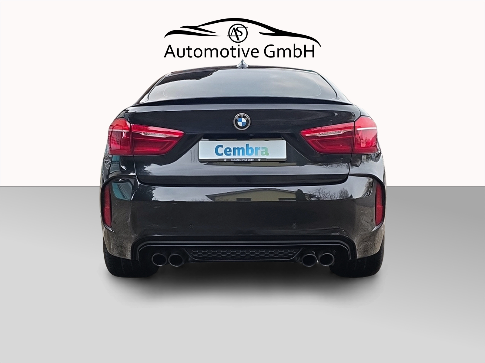 BMW X6M Steptronic-showroom-element-3