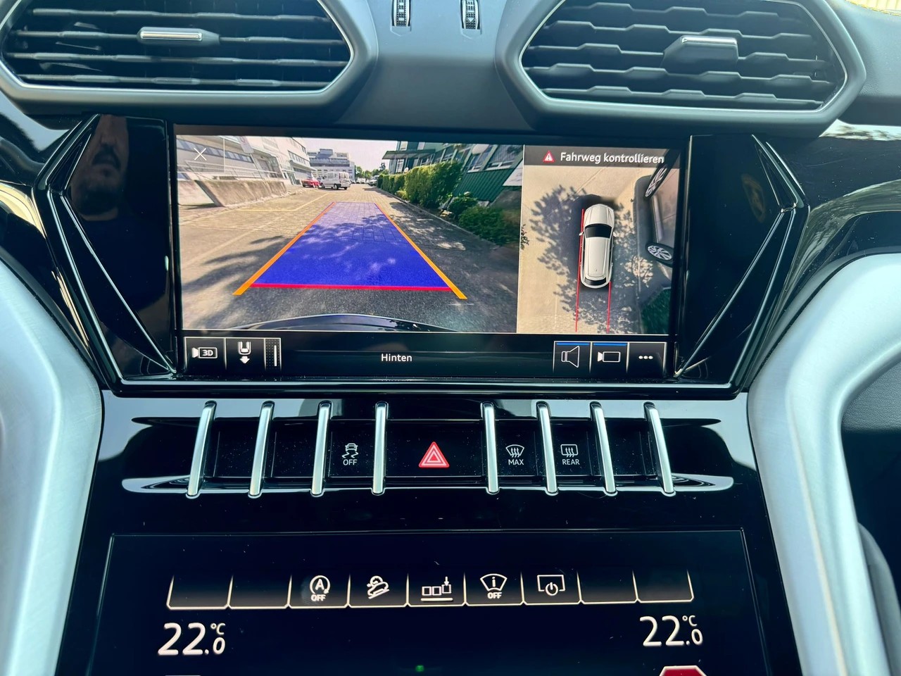 LAMBORGHINI Urus 4.0 CH FAHRZEUG-image-14