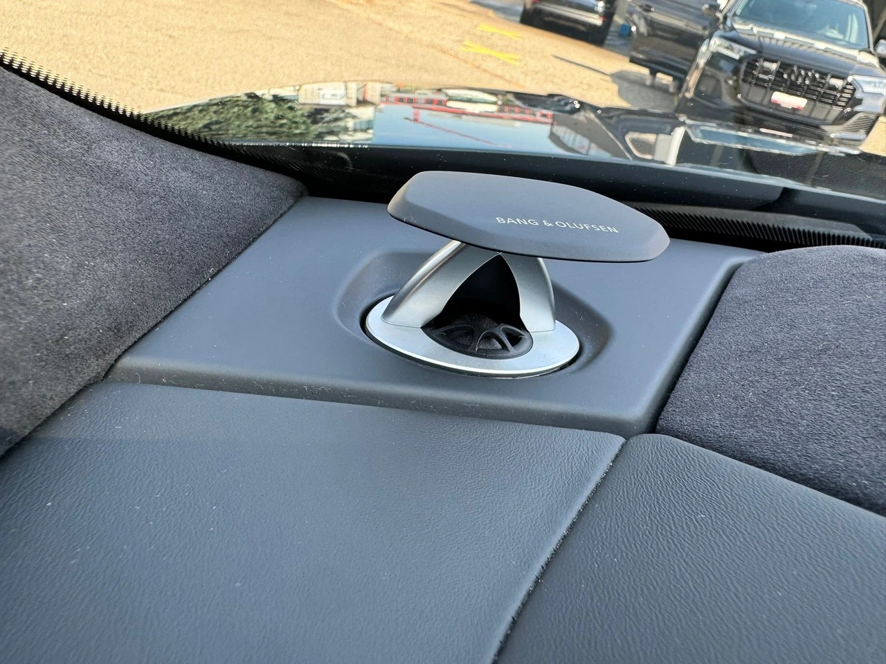 LAMBORGHINI Urus 4.0 CH FAHRZEUG-image-21