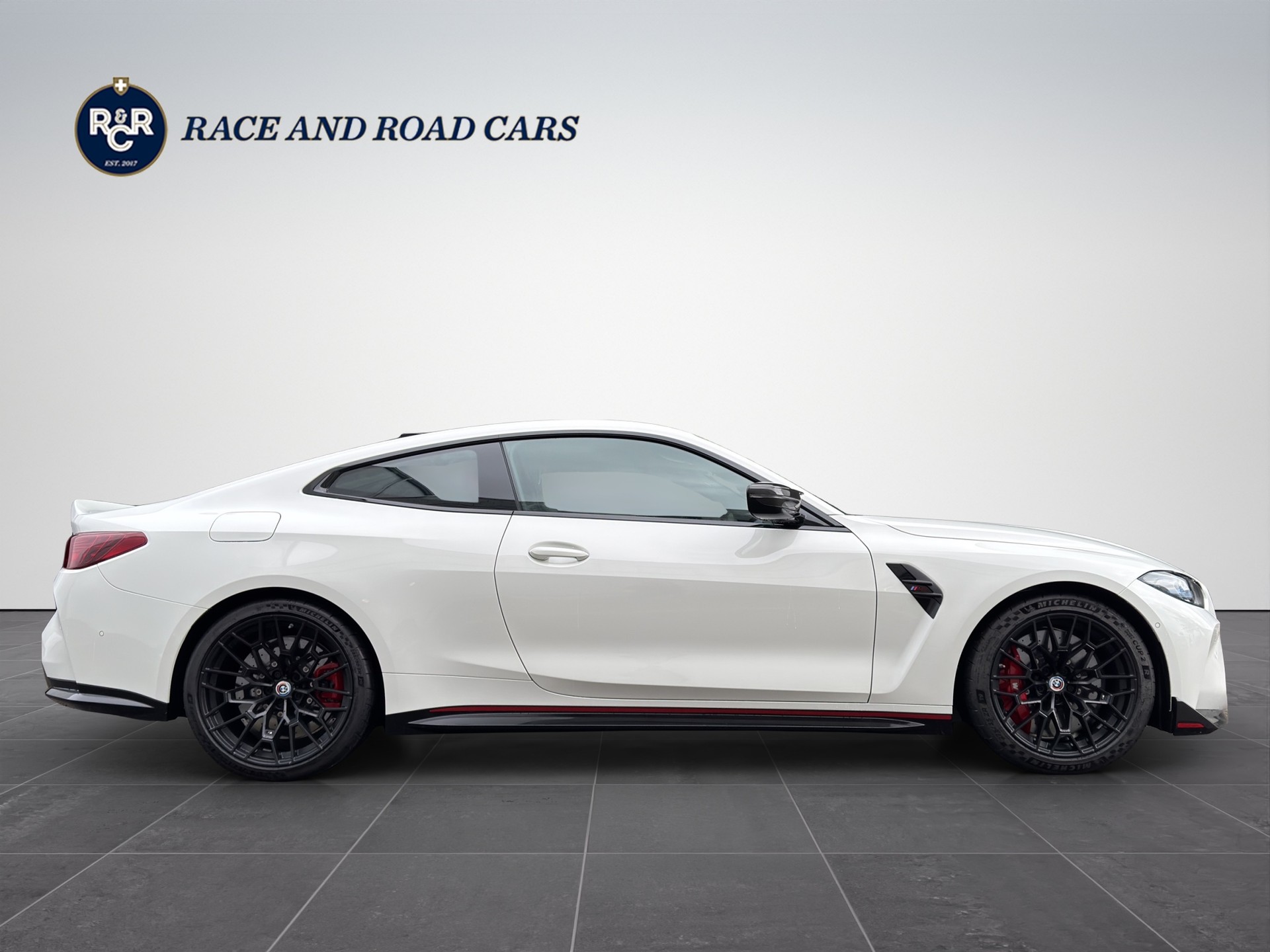 BMW M4 CSL Coupé-showroom-element-3