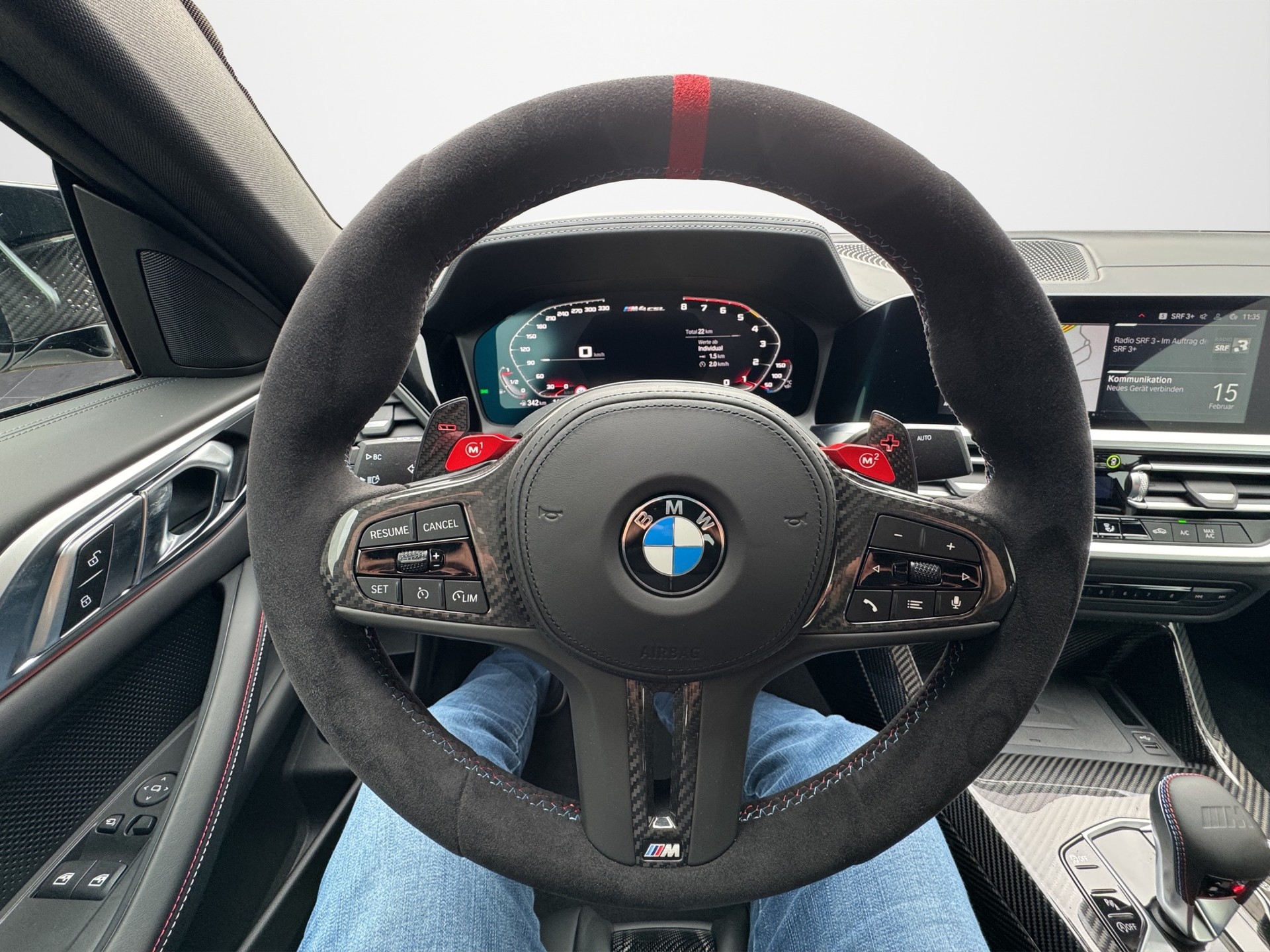 BMW M4 CSL Coupé-image-22