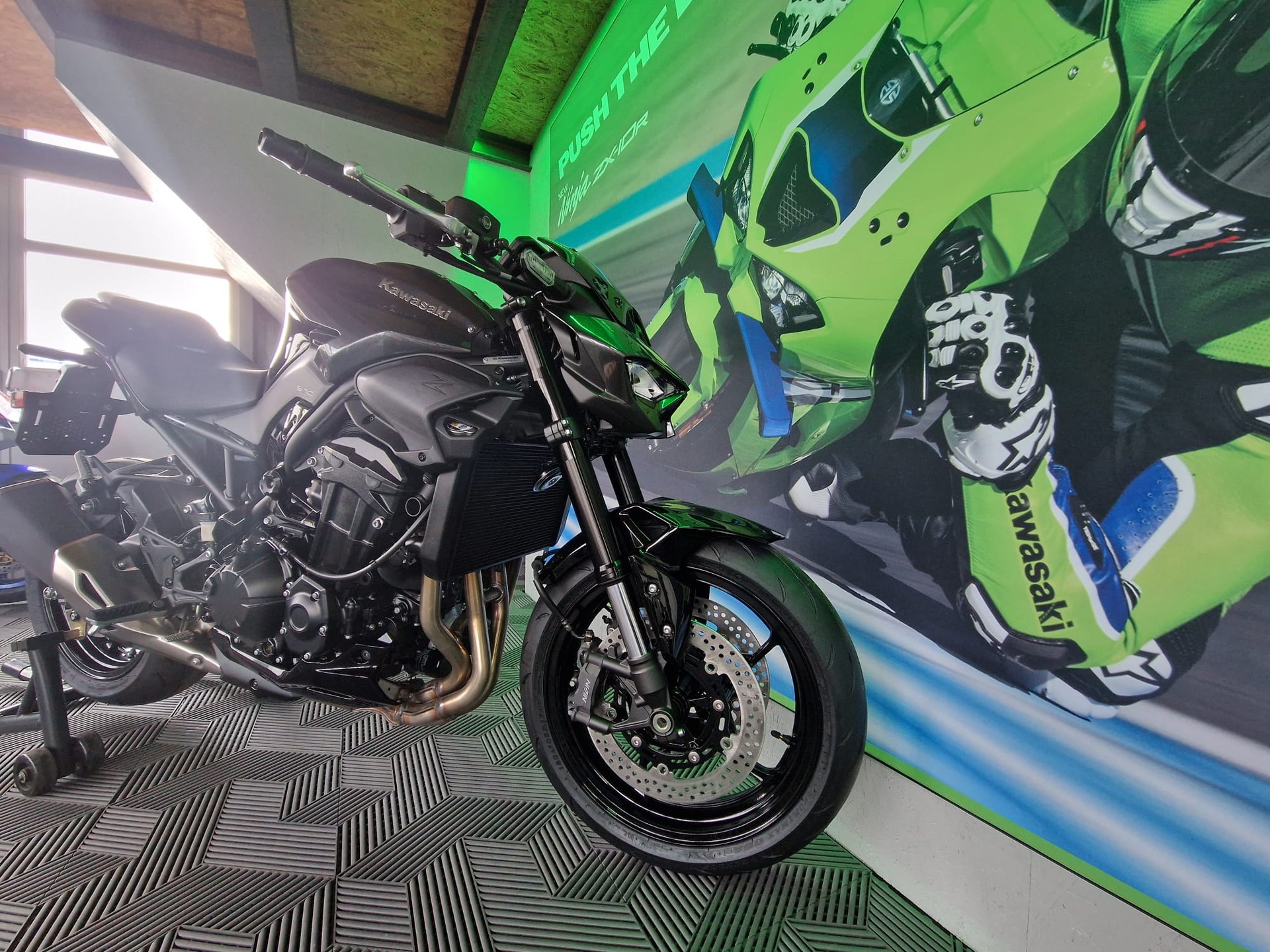 KAWASAKI Z 900 (35kW) An Lager-image-2
