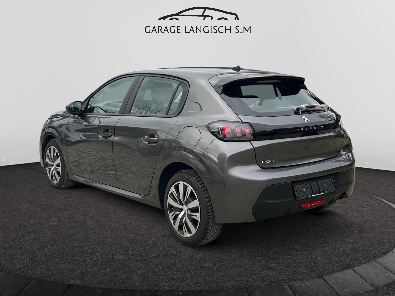 PEUGEOT 208 1.2 PureTech GT Pack-image-2