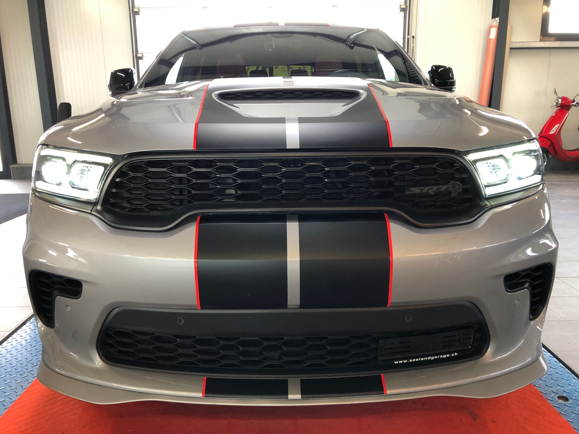 DODGE Durango SRT 6.2-V8 Hellcat AWD-image-10
