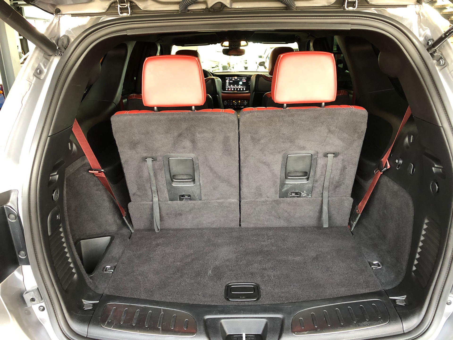 DODGE Durango SRT 6.2-V8 Hellcat AWD-image-25