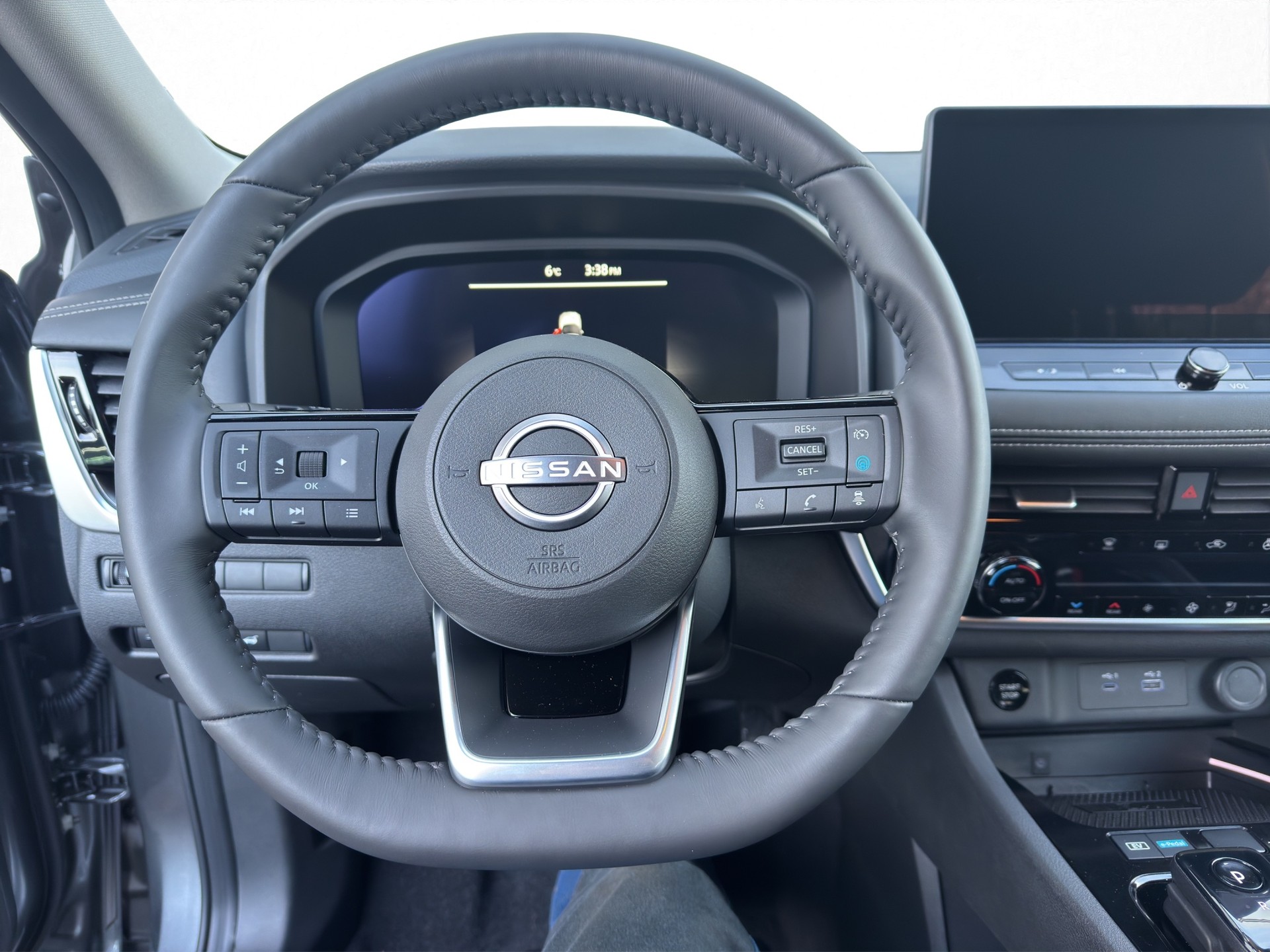 NISSAN X-Trail 1.5 VC-T N-Trek e-4orce-image-9