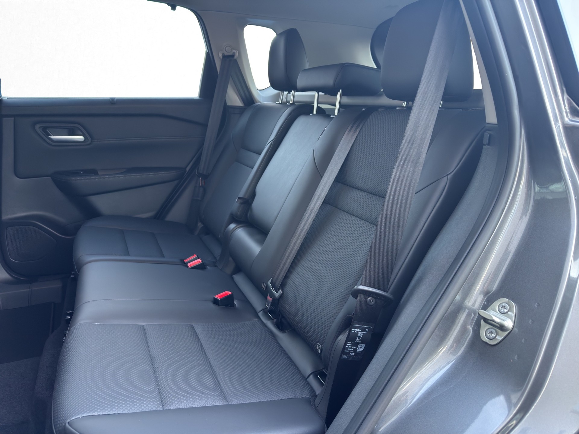 NISSAN X-Trail 1.5 VC-T N-Trek e-4orce-image-11