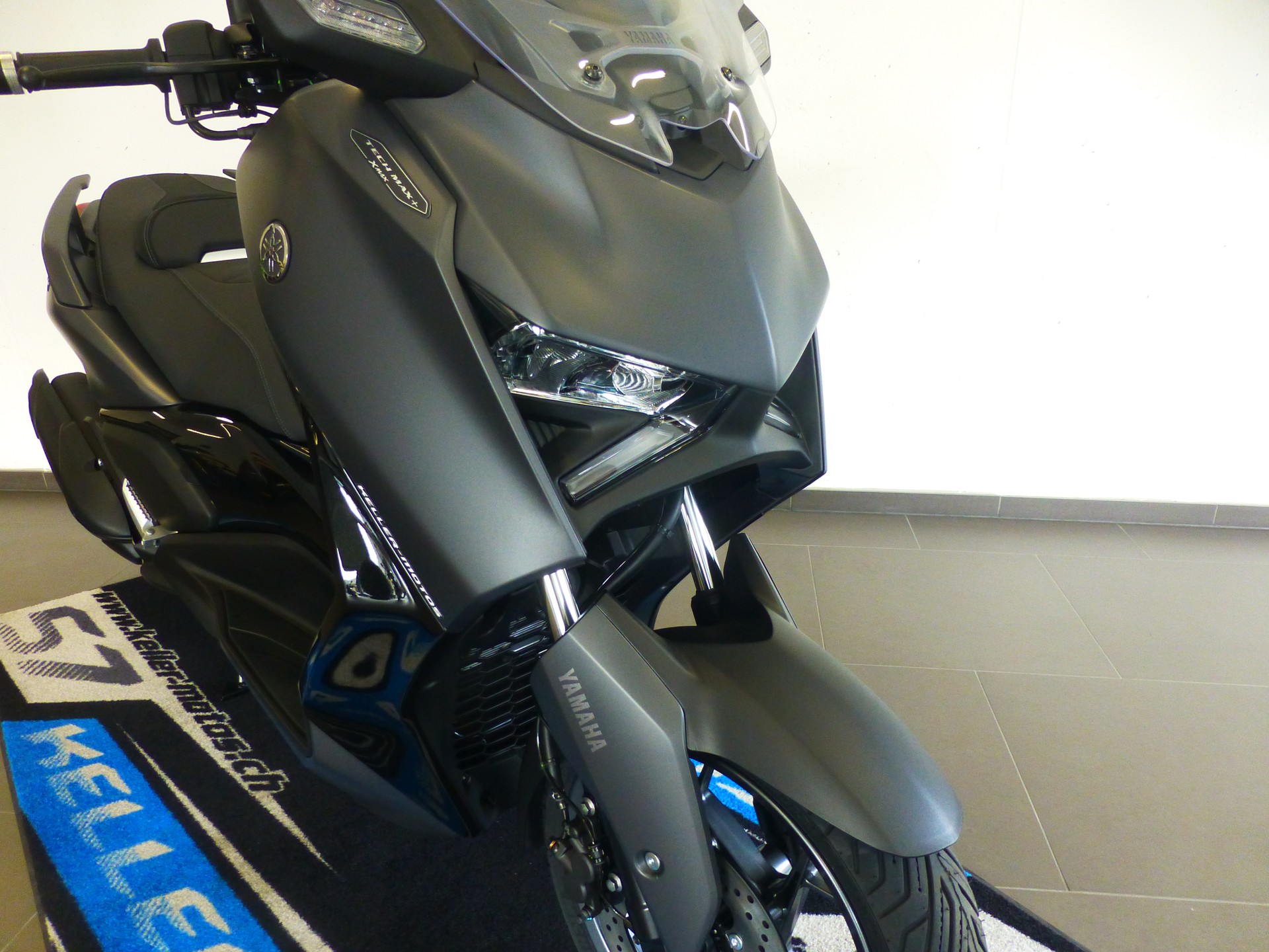 YAMAHA X-Max 300 Tech Max+-image-14