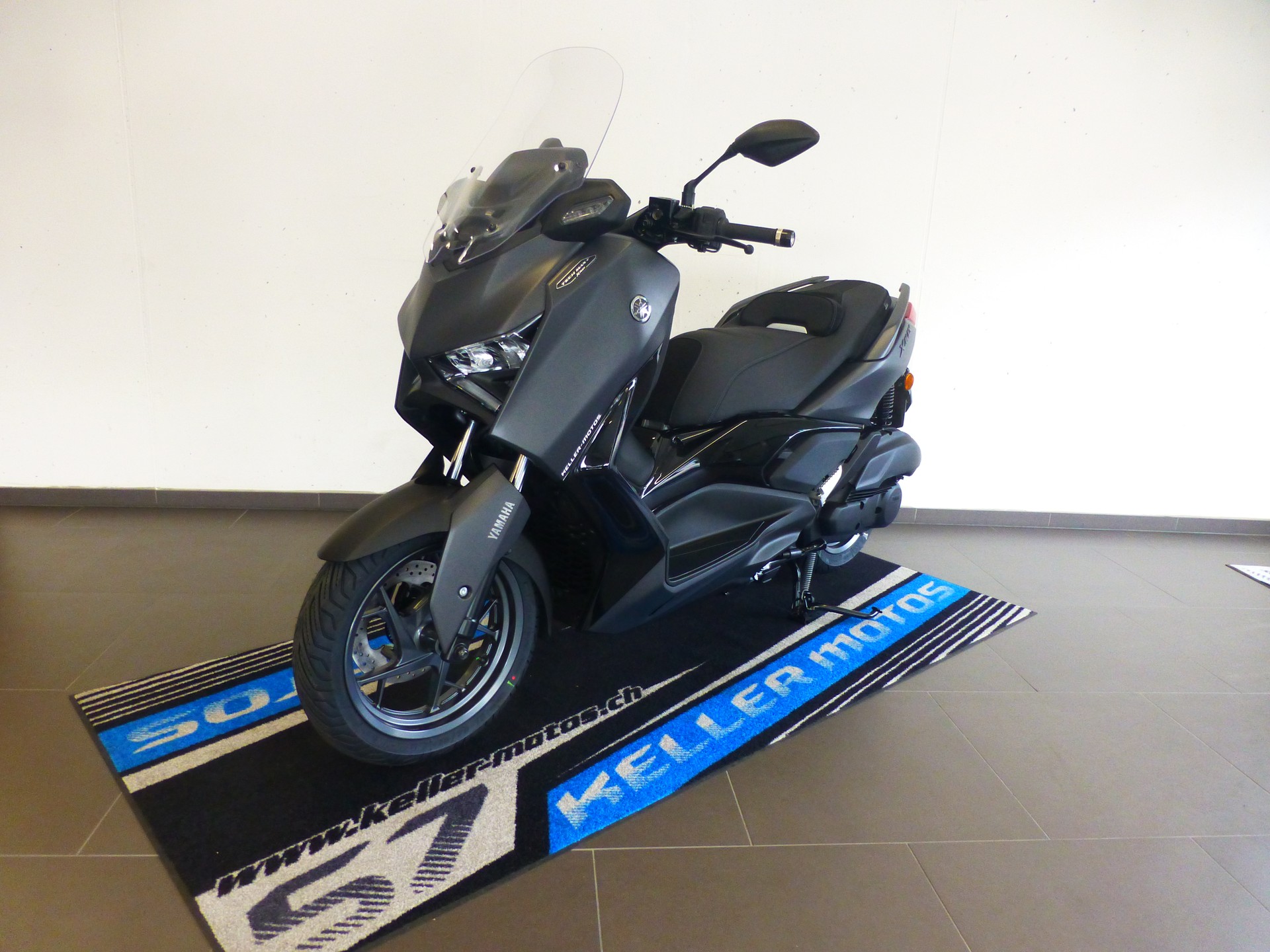 YAMAHA X-Max 300 Tech Max+-image-4