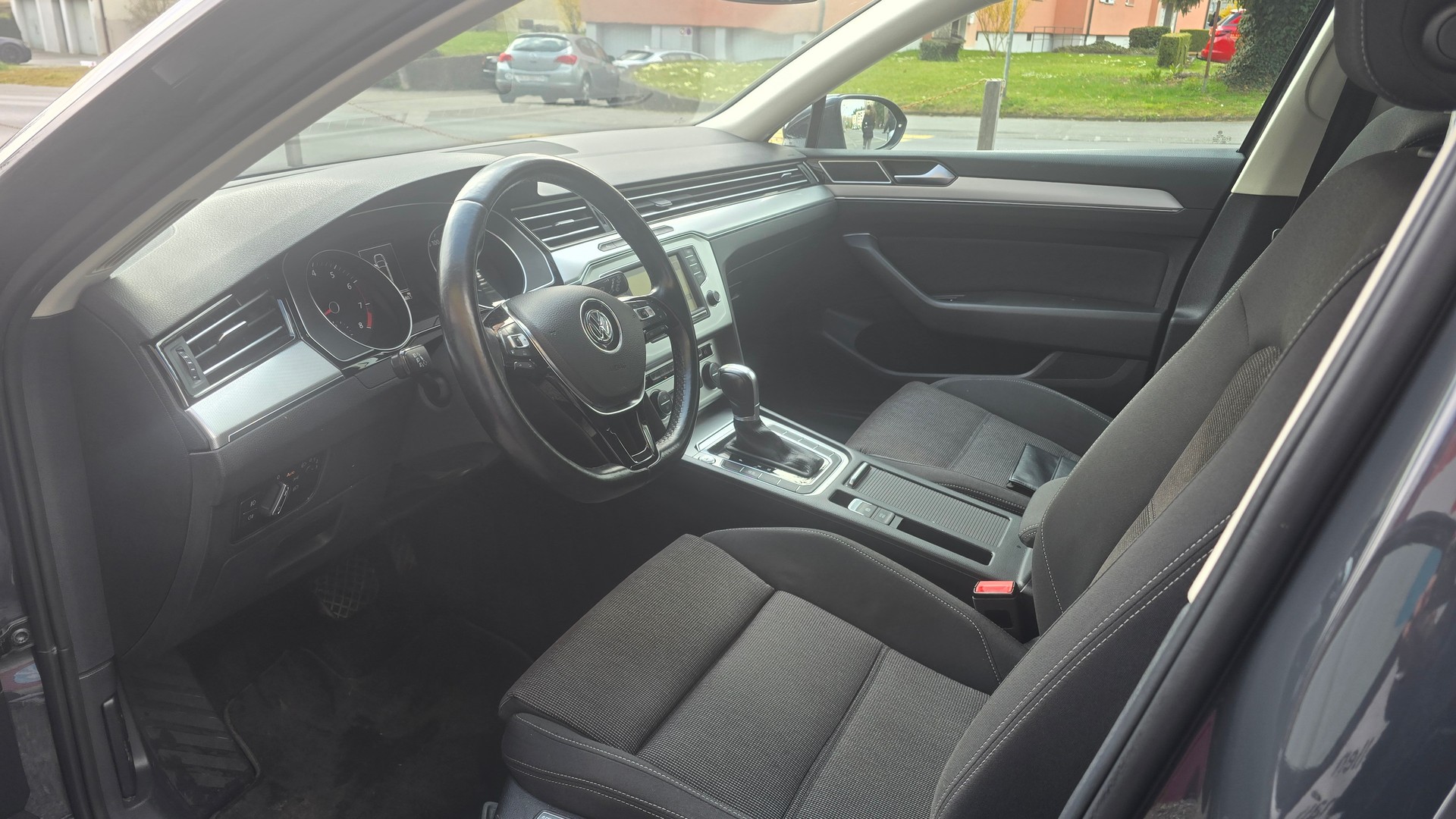 VW Passat Variant 1.4 TSI ACT BMT Comfortline DSG-image-13