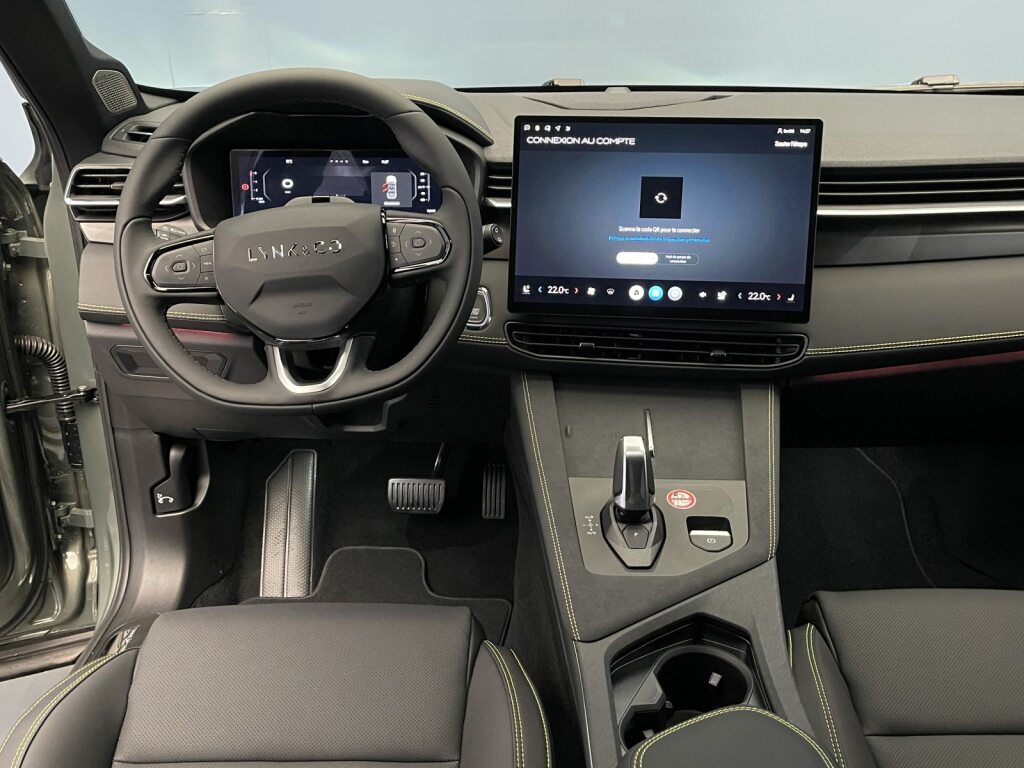 LYNK & CO 01 1.5 PHEV More-image-6