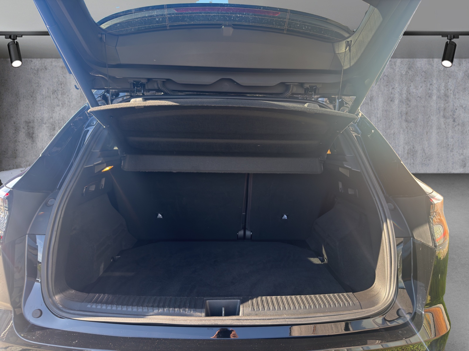 RENAULT Austral 1.2 HEV 200 Techno A-image-11