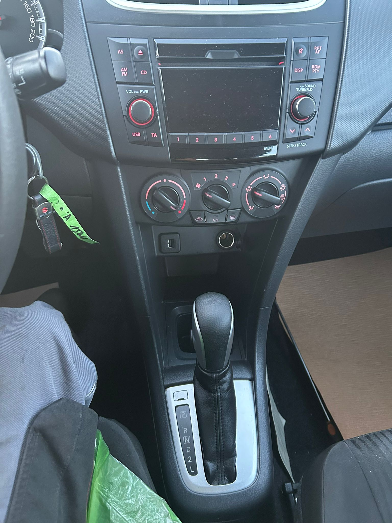 SUZUKI Swift 1.2i 16V GL Automatic-image-12