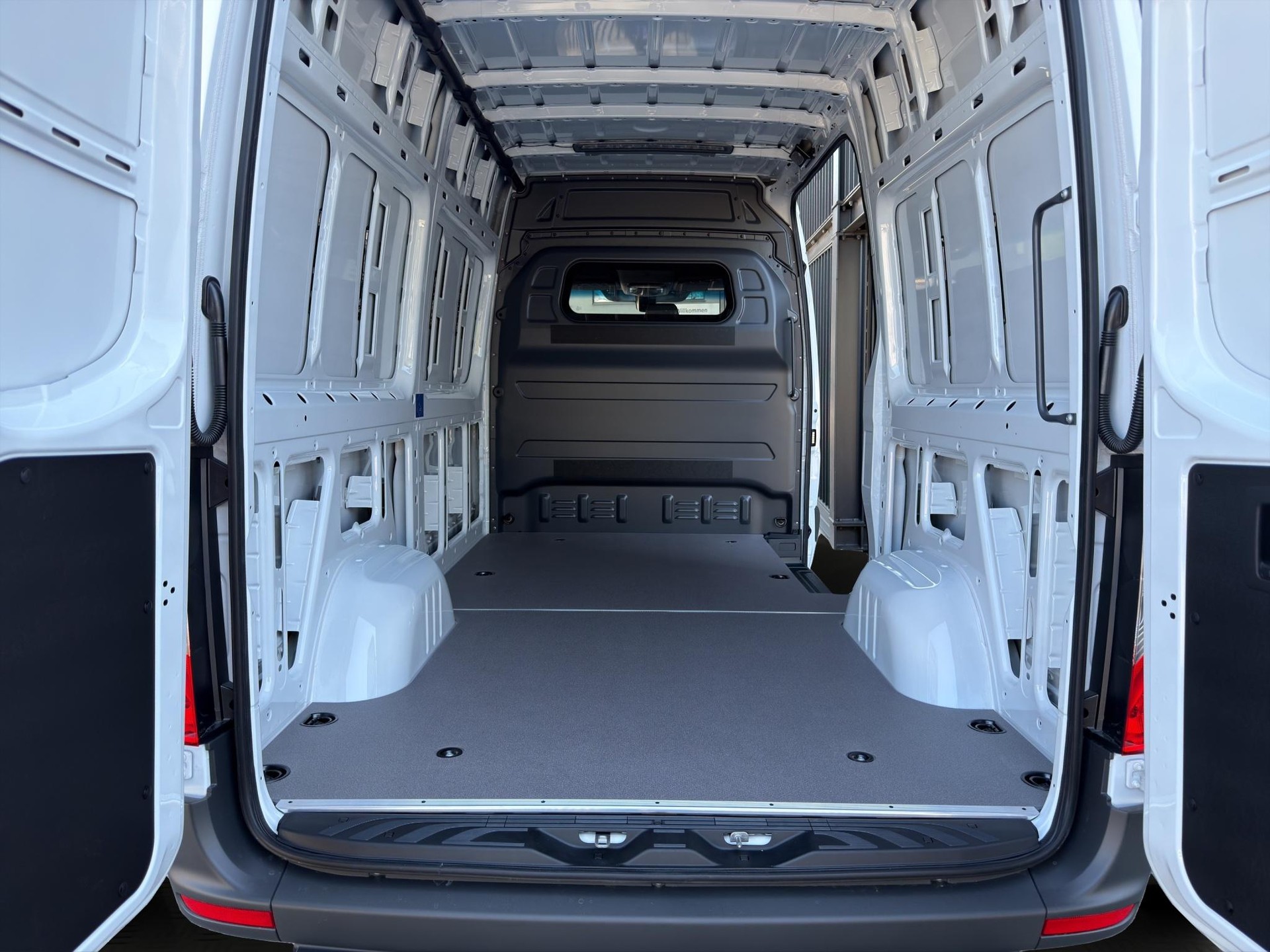 MERCEDES-BENZ Sprinter 317 Kaw. 3665 S 2.0 CDI 170 Pro-image-6