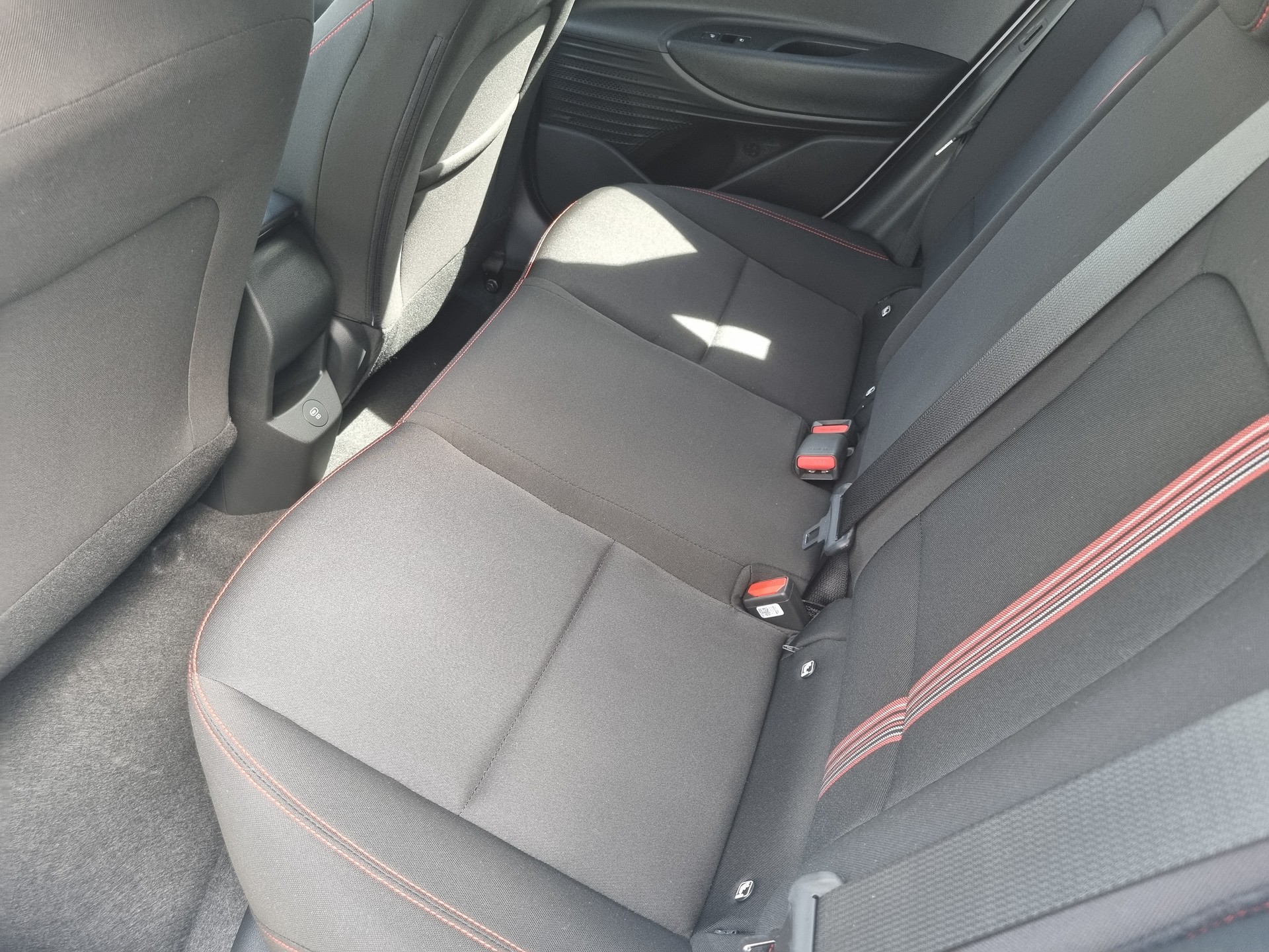HYUNDAI i20 1.0 T-GDi N-Line DCT-image-8
