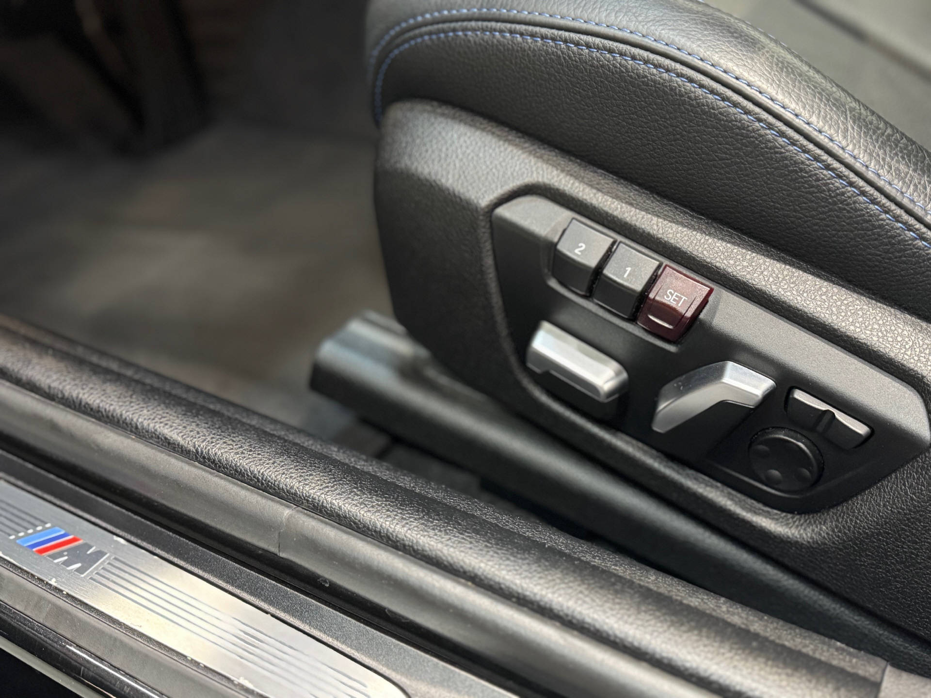 BMW 120d xDrive SAG-image-9