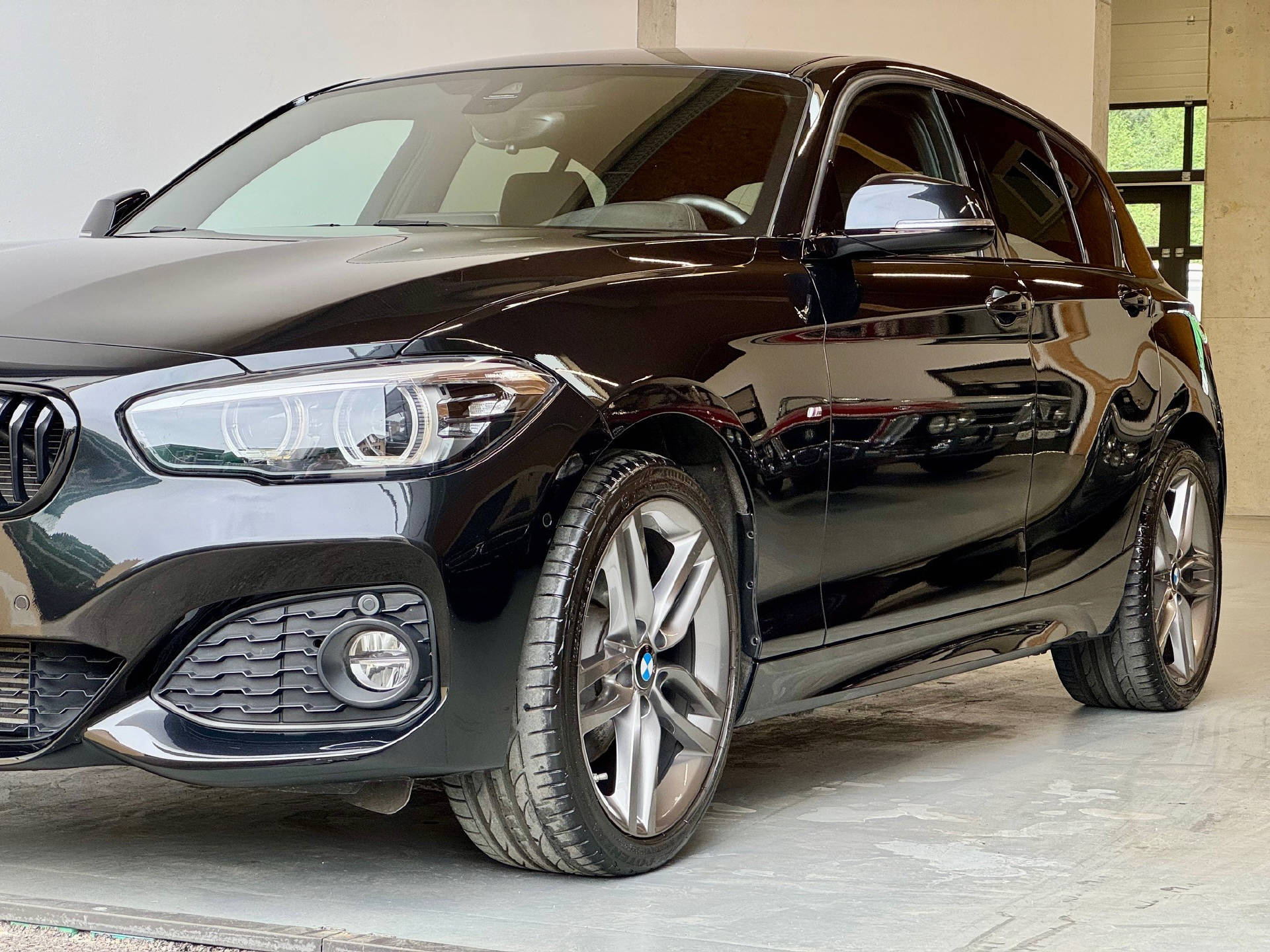 BMW 120d xDrive SAG-image-12
