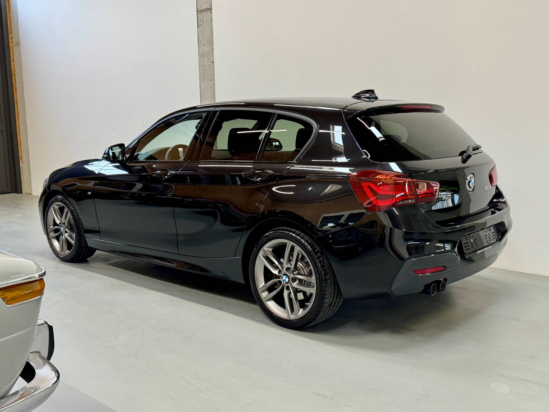 BMW 120d xDrive SAG-image-1