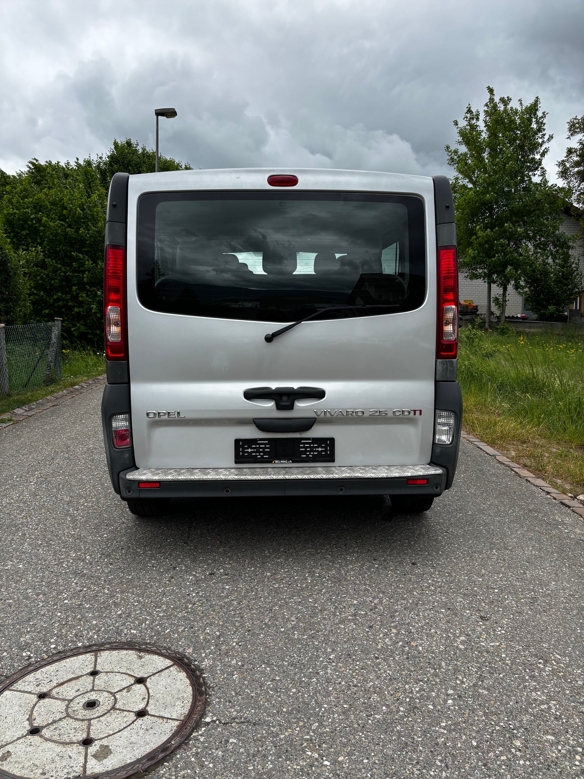 OPEL Vivaro 2.5 CDTI 2.9t L1H1-image-6