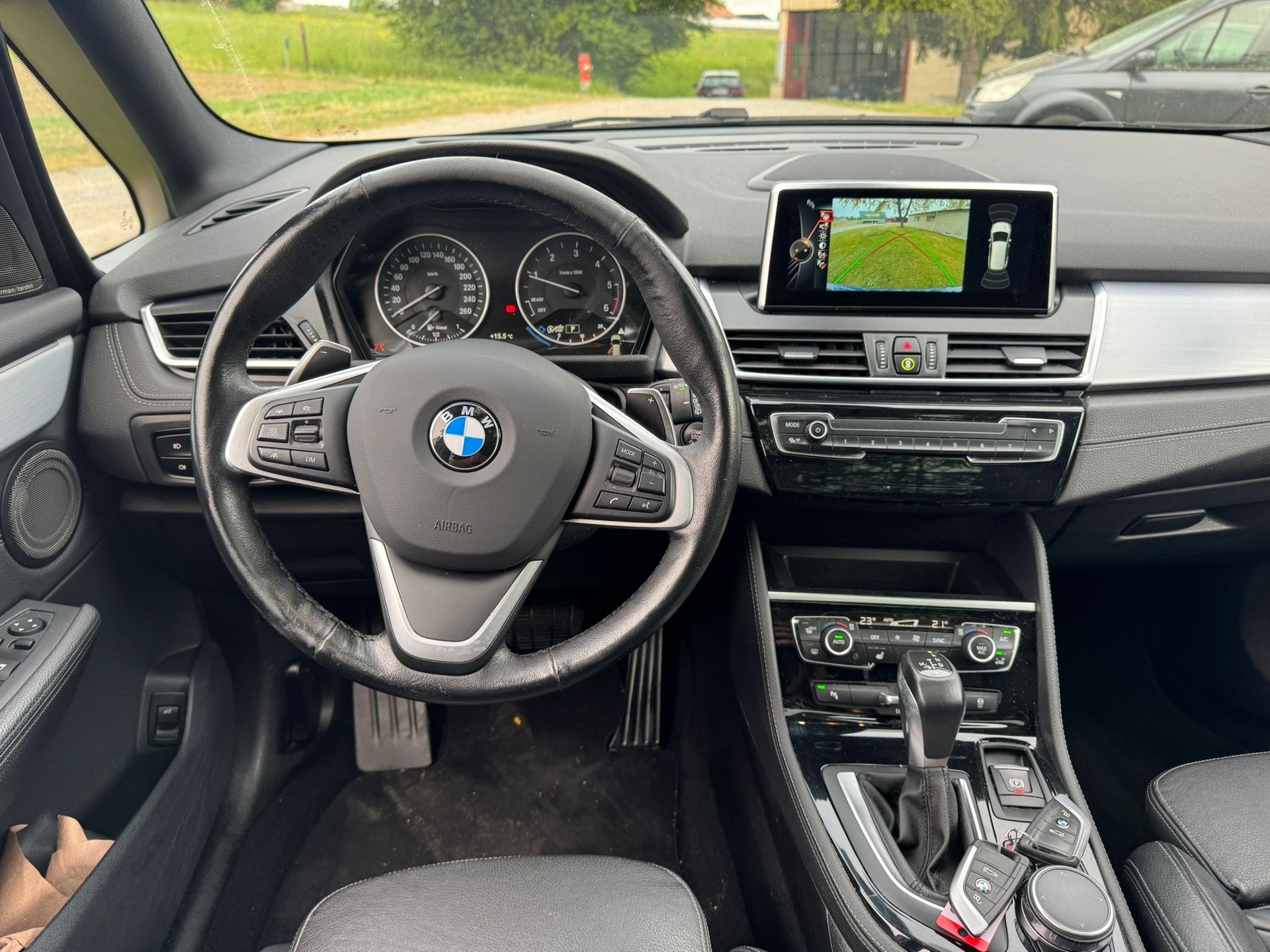 BMW 220d xDrive Gran Tourer Steptronic-image-11
