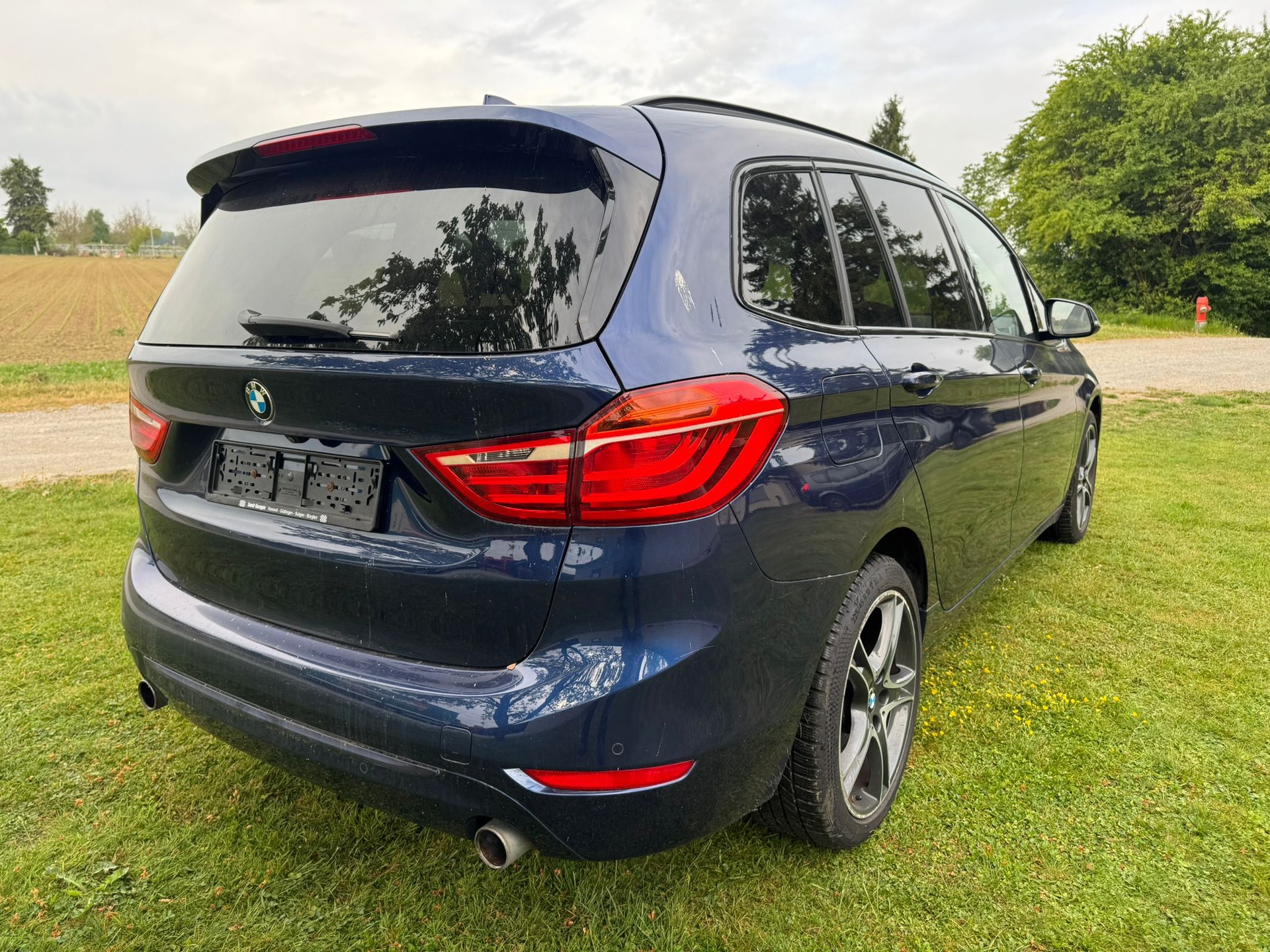 BMW 220d xDrive Gran Tourer Steptronic-image-8
