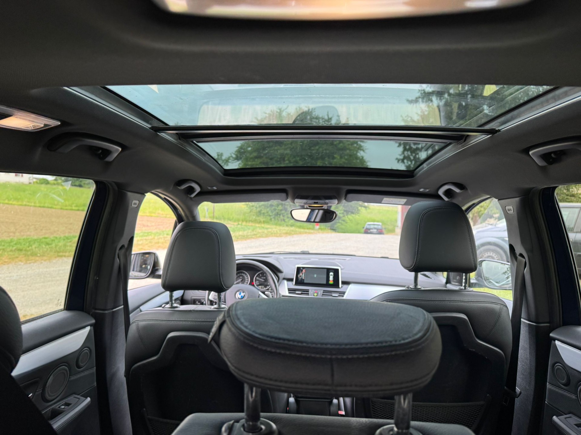 BMW 220d xDrive Gran Tourer Steptronic-image-9