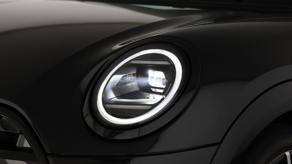 MINI Cooper 5 door C-image-15