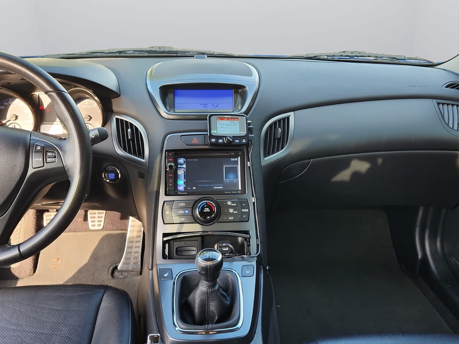 HYUNDAI Genesis 2.0 Turbo-image-10
