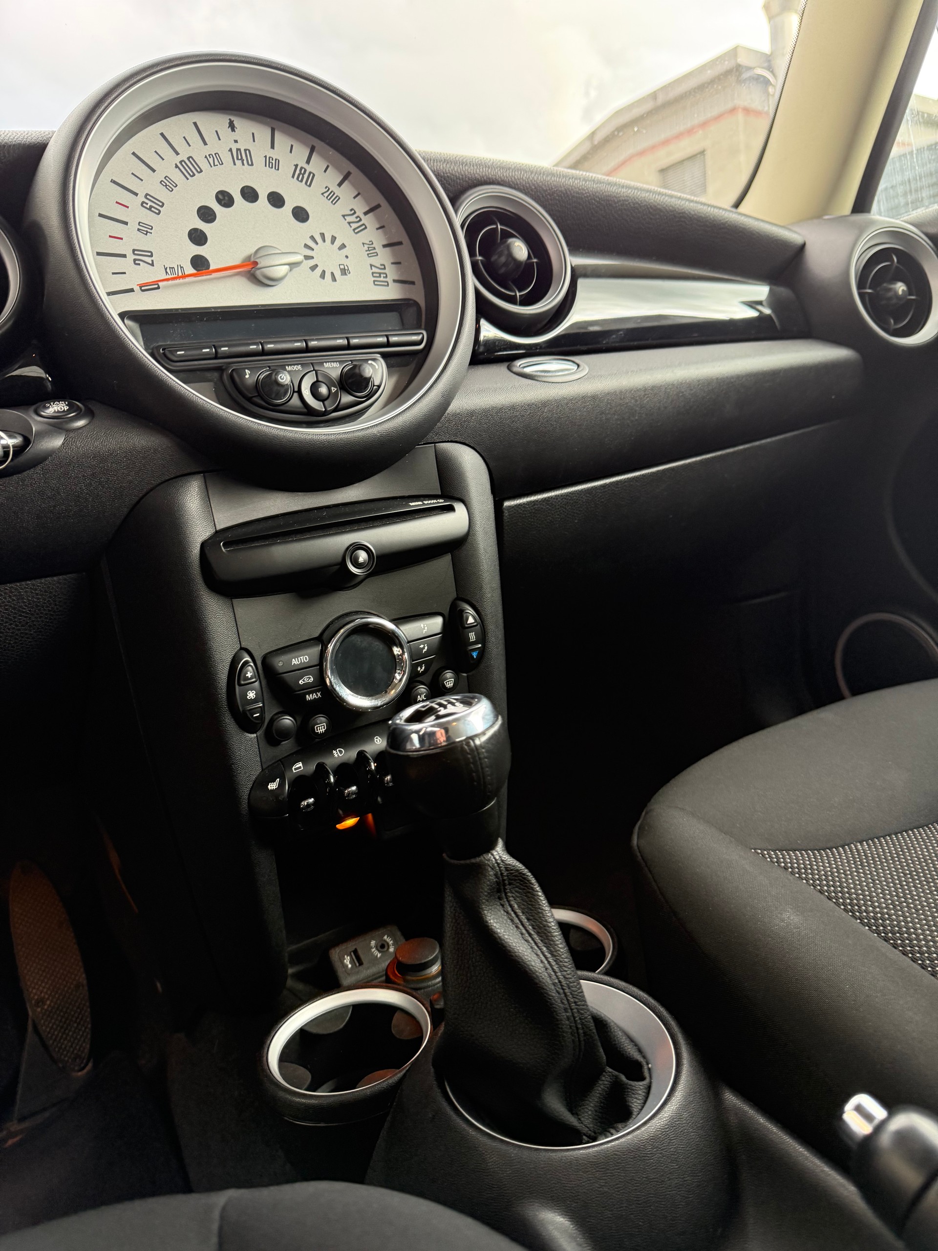 MINI One-image-7