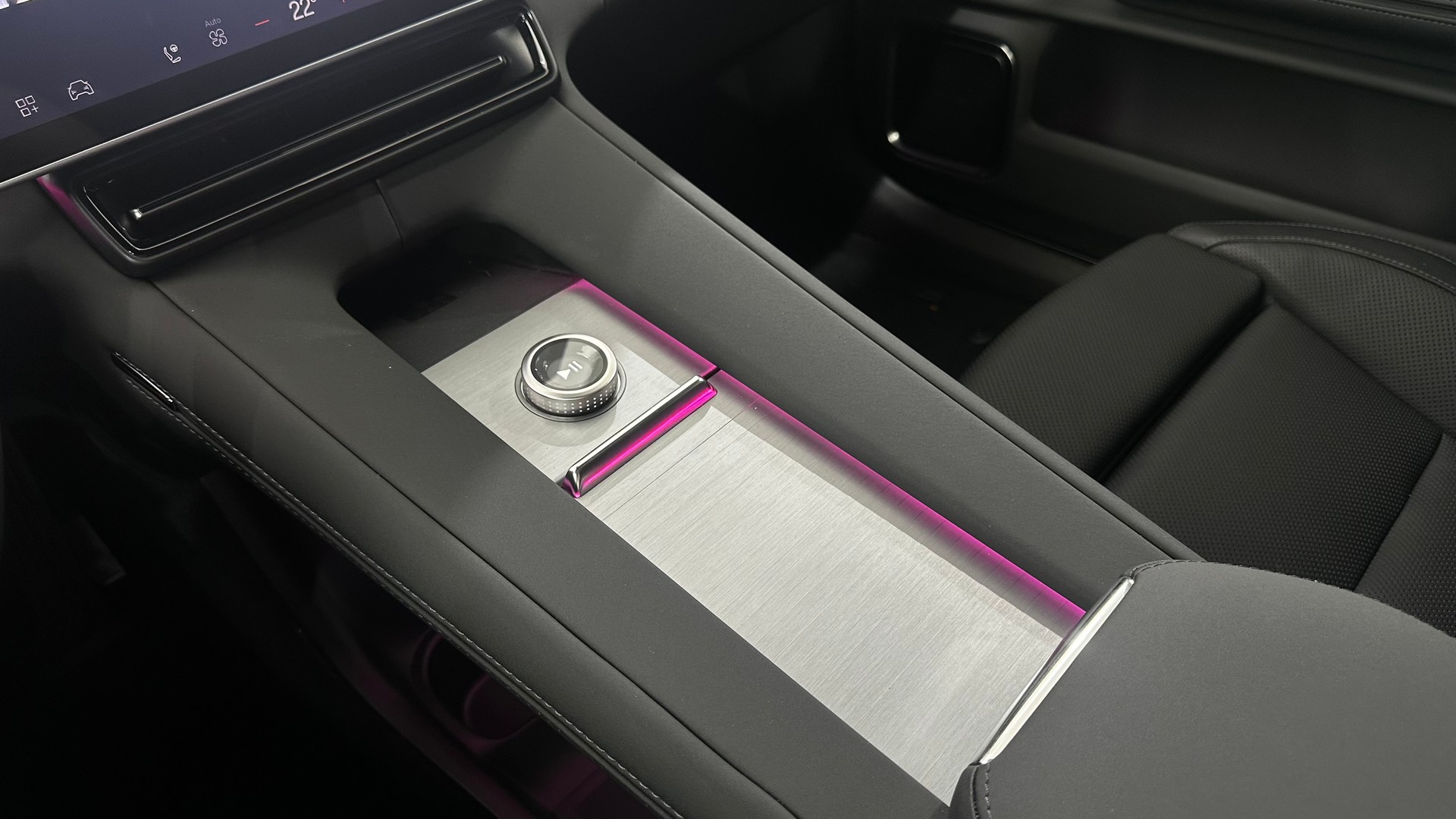 POLESTAR 4 Long Range Dual Motor-image-9