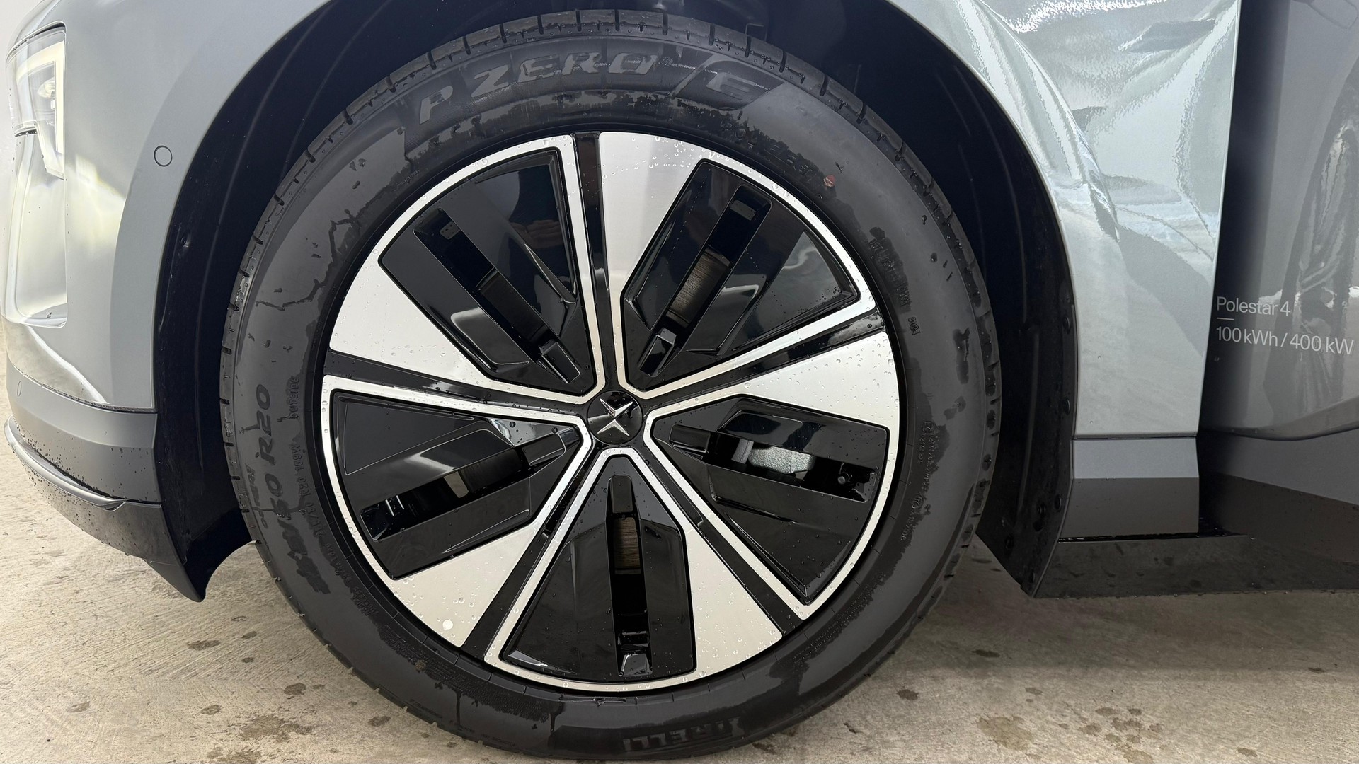 POLESTAR 4 Long Range Dual Motor-image-7