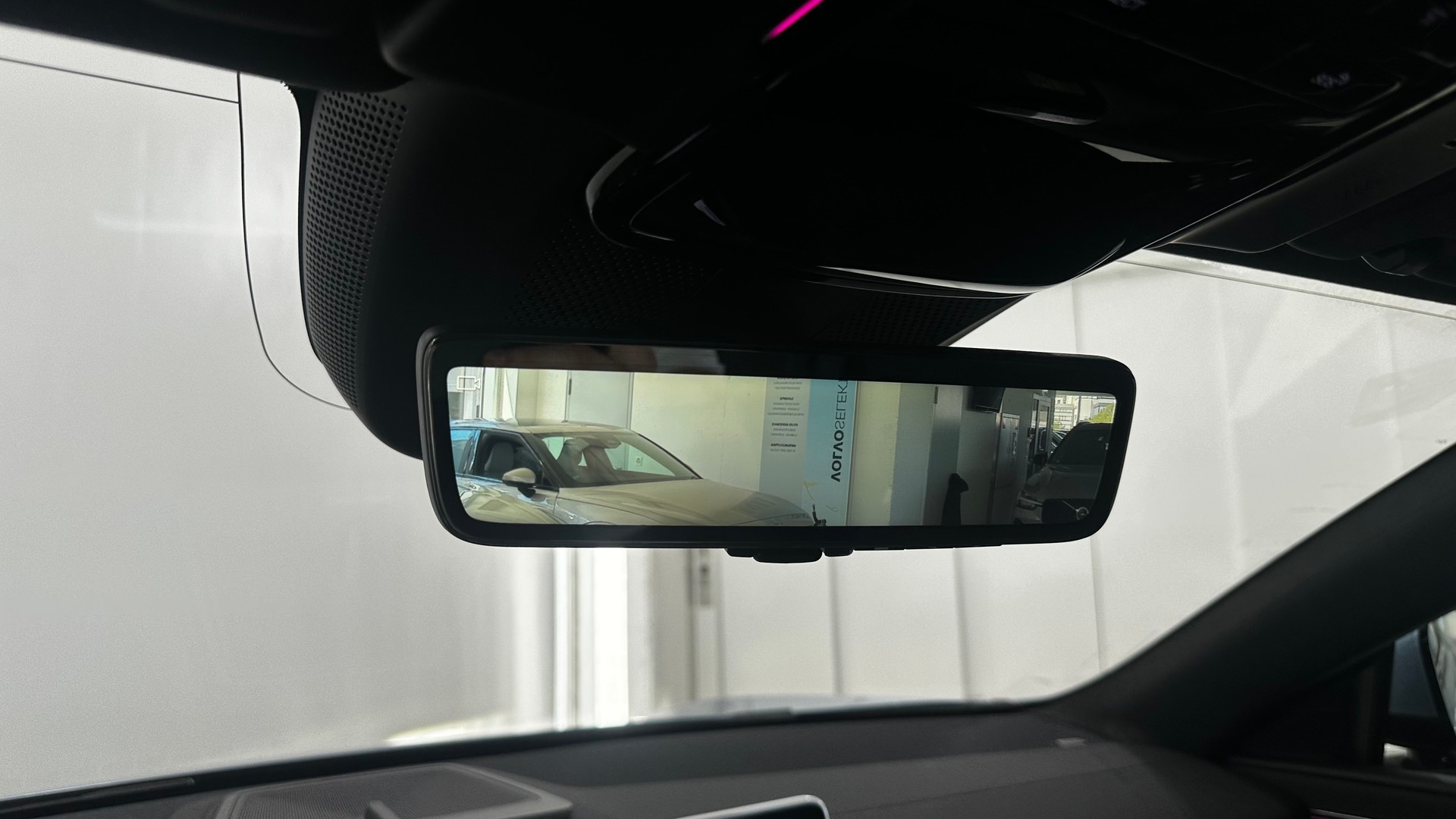 POLESTAR 4 Long Range Dual Motor-image-14