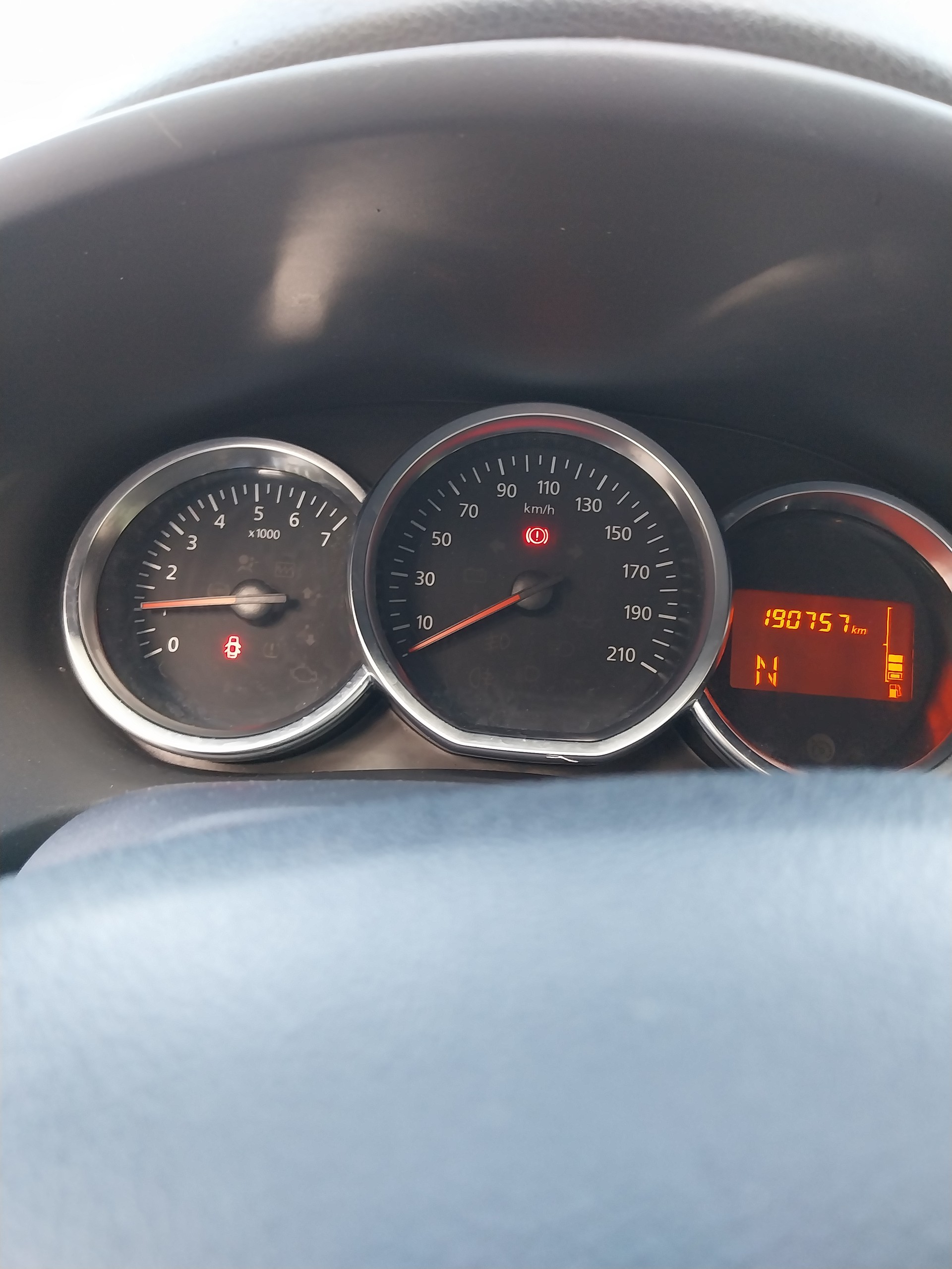 DACIA Logan MCV 0.9 Comfort Automatic-image-4