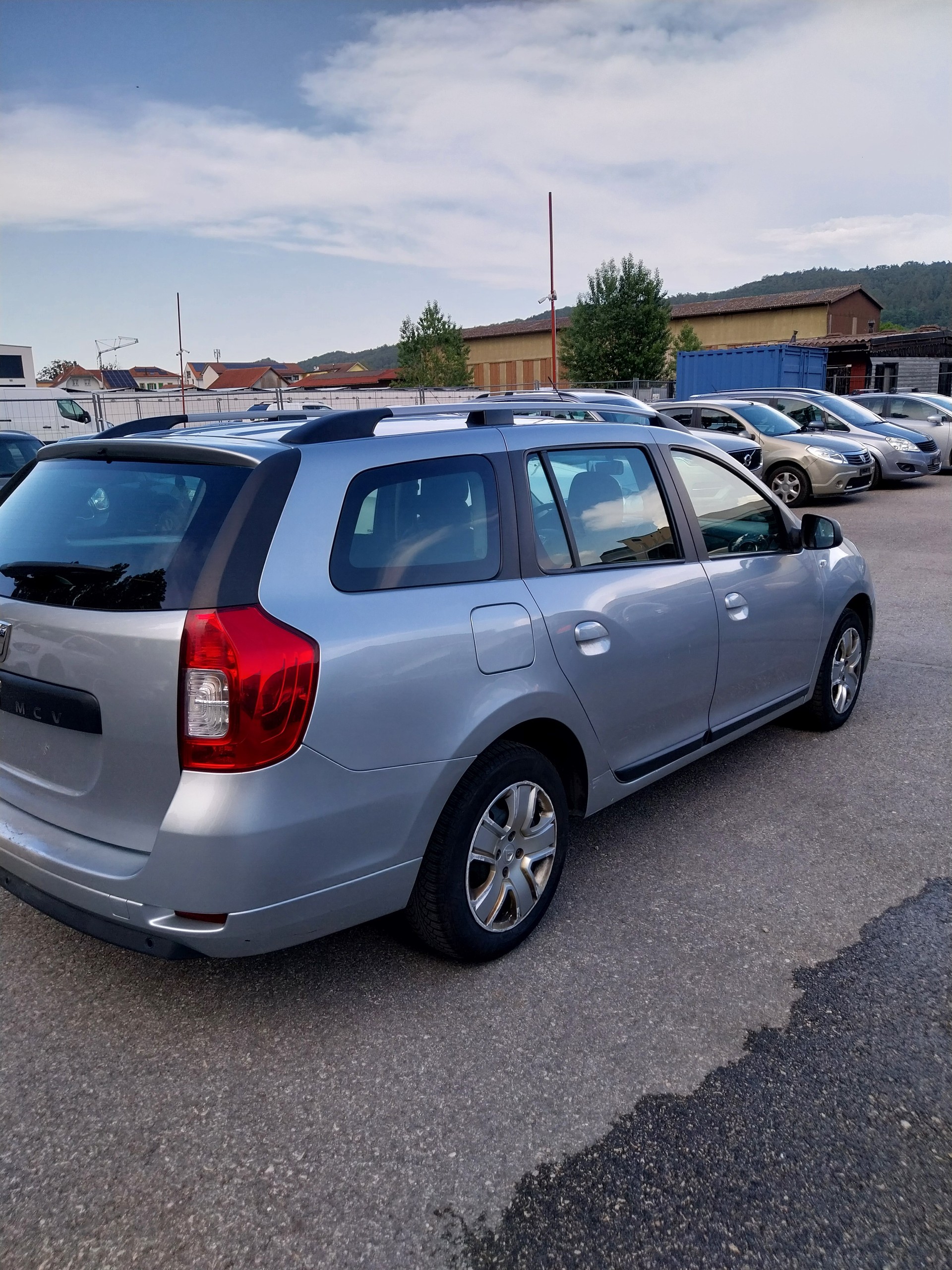 DACIA Logan MCV 0.9 Comfort Automatic-image-2