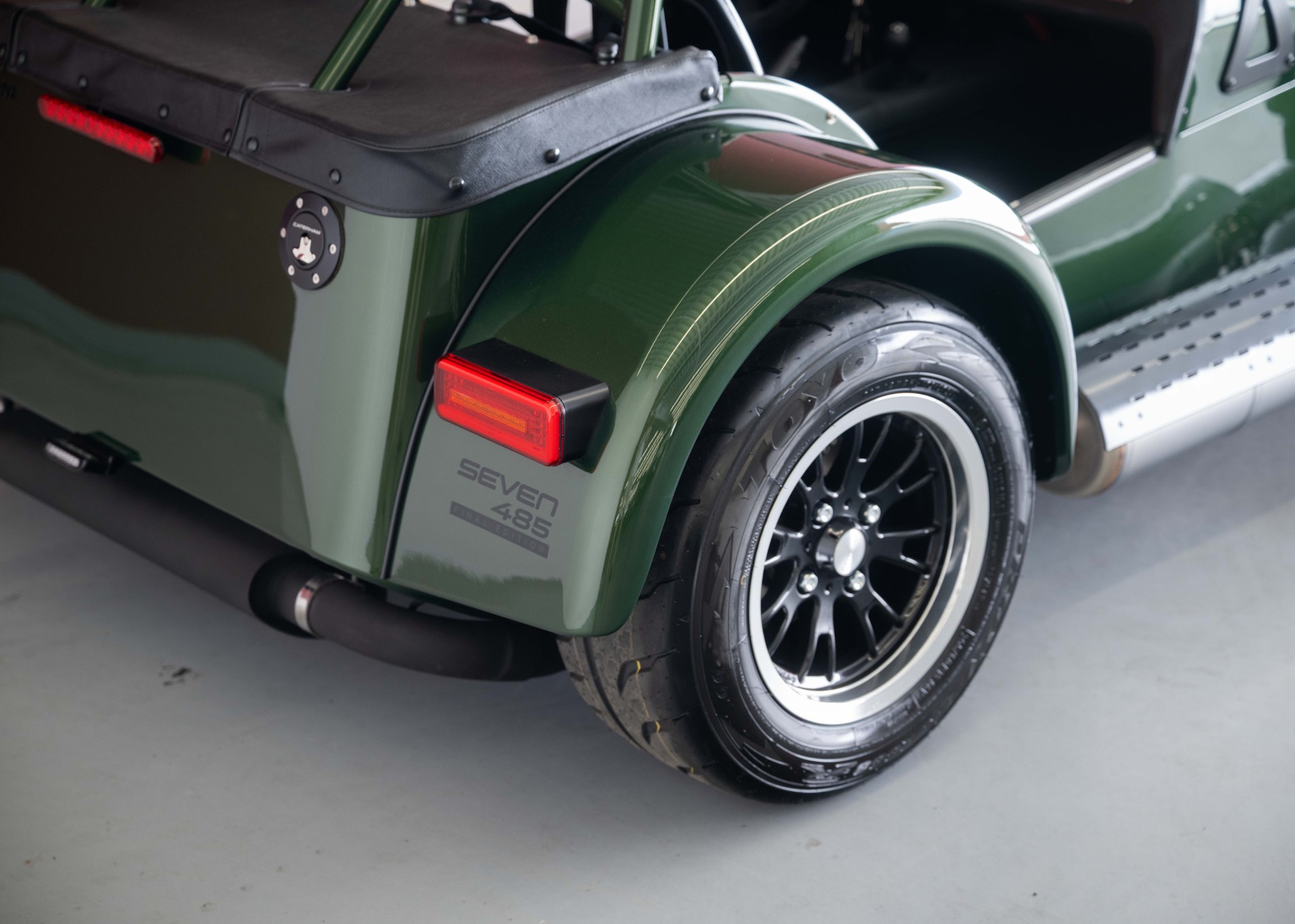 CATERHAM Seven 485 Final Edition 47 of 60 (S3 Chassis, Swiss-homologated new car, Verde Emes premium paint, 24-month factory warranty)-image-14