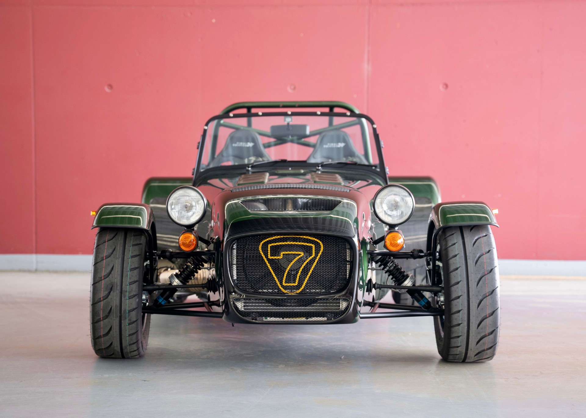 CATERHAM Seven 485 Final Edition 47 of 60 (S3 Chassis, Swiss-homologated new car, Verde Emes premium paint, 24-month factory warranty)-showroom-element-2