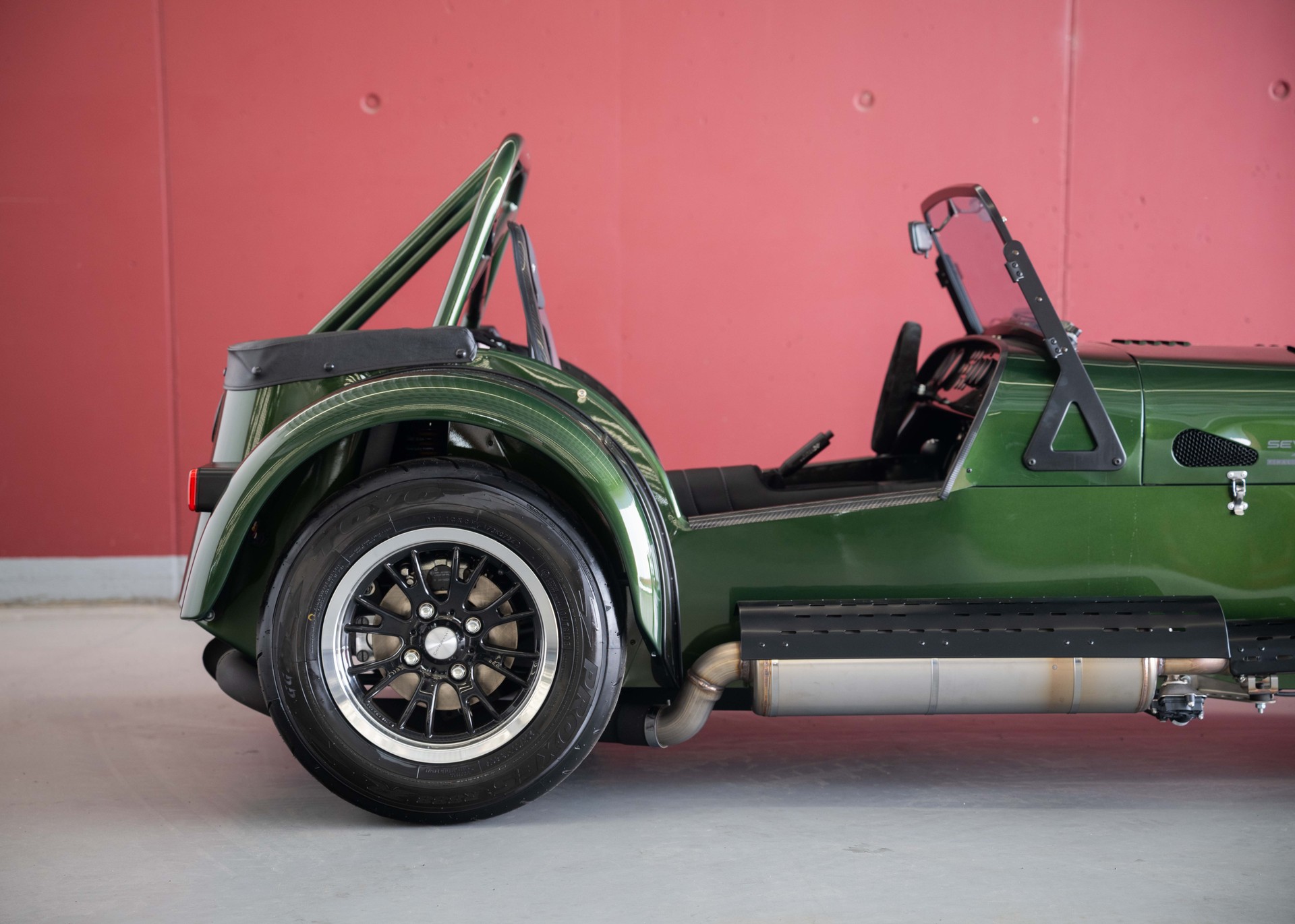 CATERHAM Seven 485 Final Edition 47 of 60 (S3 Chassis, Swiss-homologated new car, Verde Emes premium paint, 24-month factory warranty)-image-7