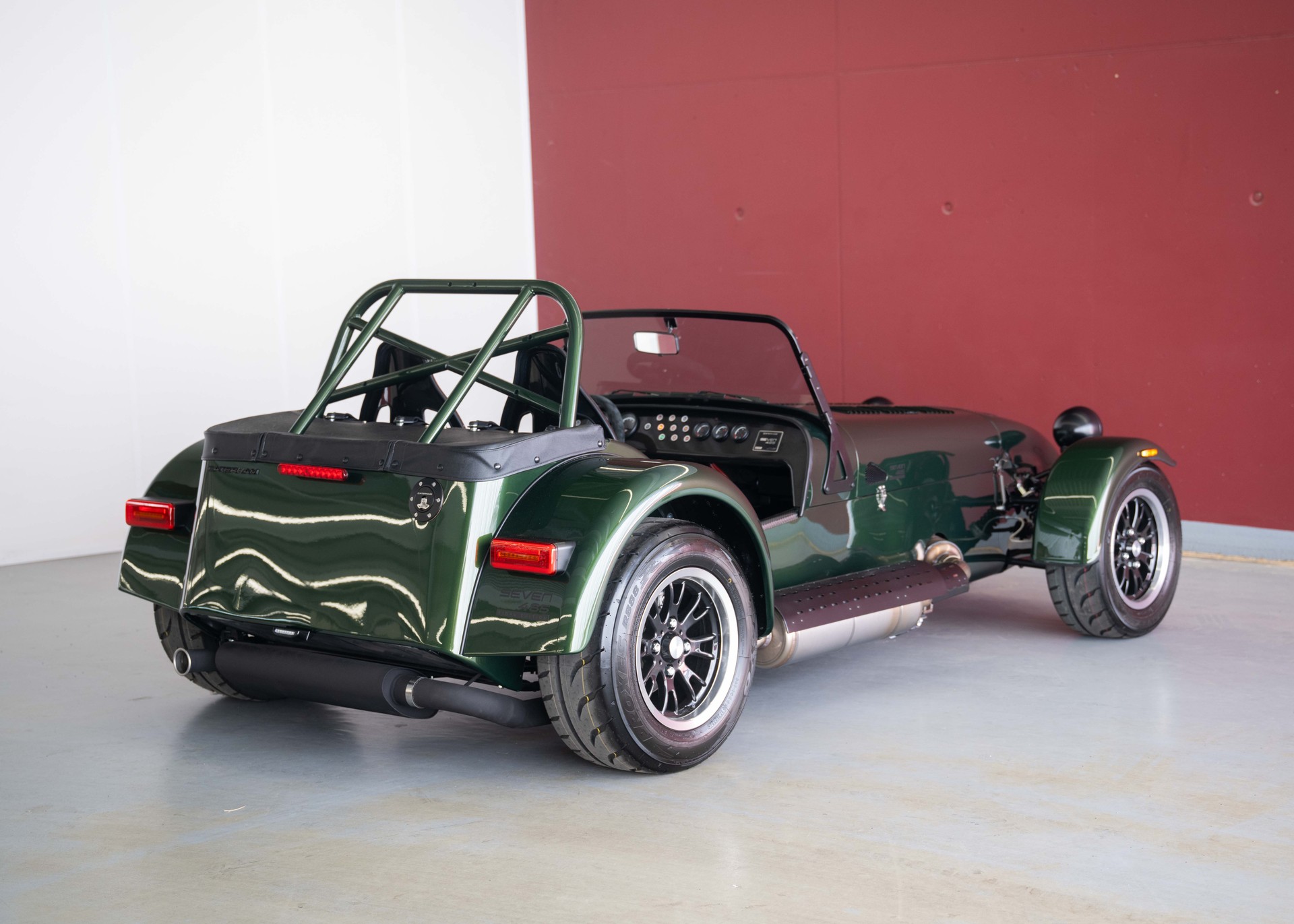 CATERHAM Seven 485 Final Edition 47 of 60 (S3 Chassis, Swiss-homologated new car, Verde Emes premium paint, 24-month factory warranty)-image-5