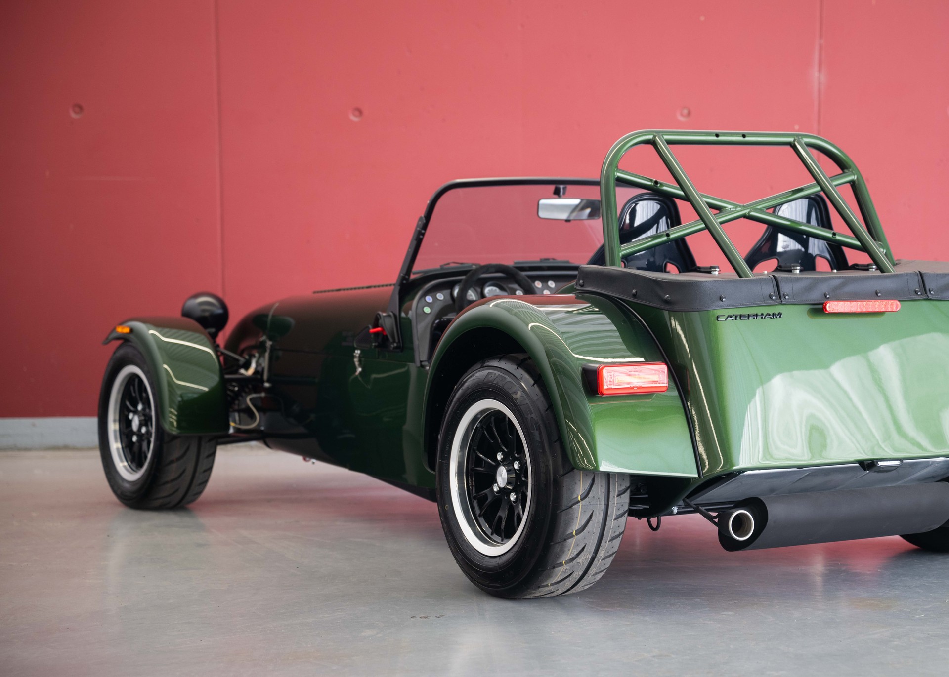 CATERHAM Seven 485 Final Edition 47 of 60 (S3 Chassis, Swiss-homologated new car, Verde Emes premium paint, 24-month factory warranty)-image-12