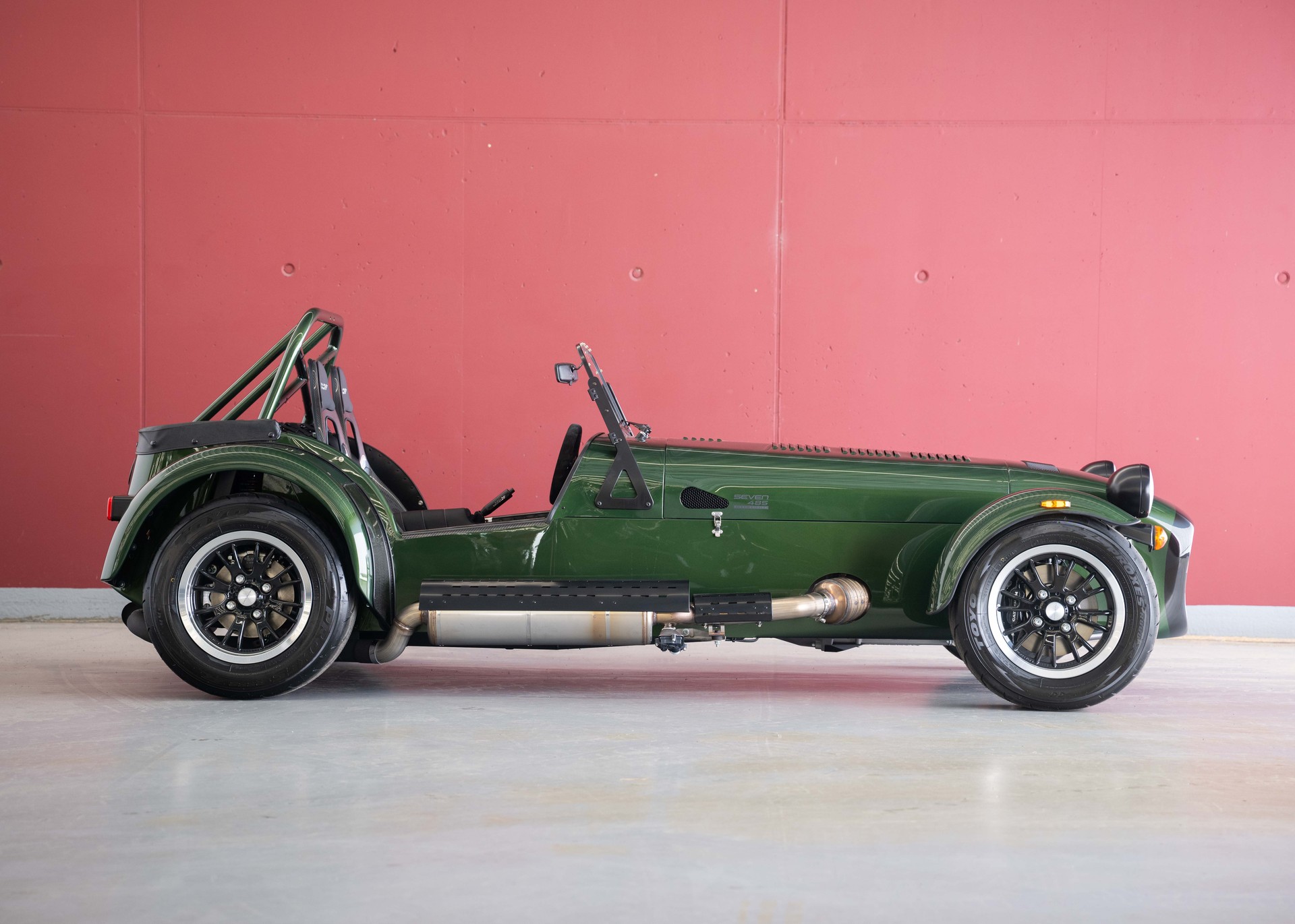 CATERHAM Seven 485 Final Edition 47 of 60 (S3 Chassis, Swiss-homologated new car, Verde Emes premium paint, 24-month factory warranty)-image-6