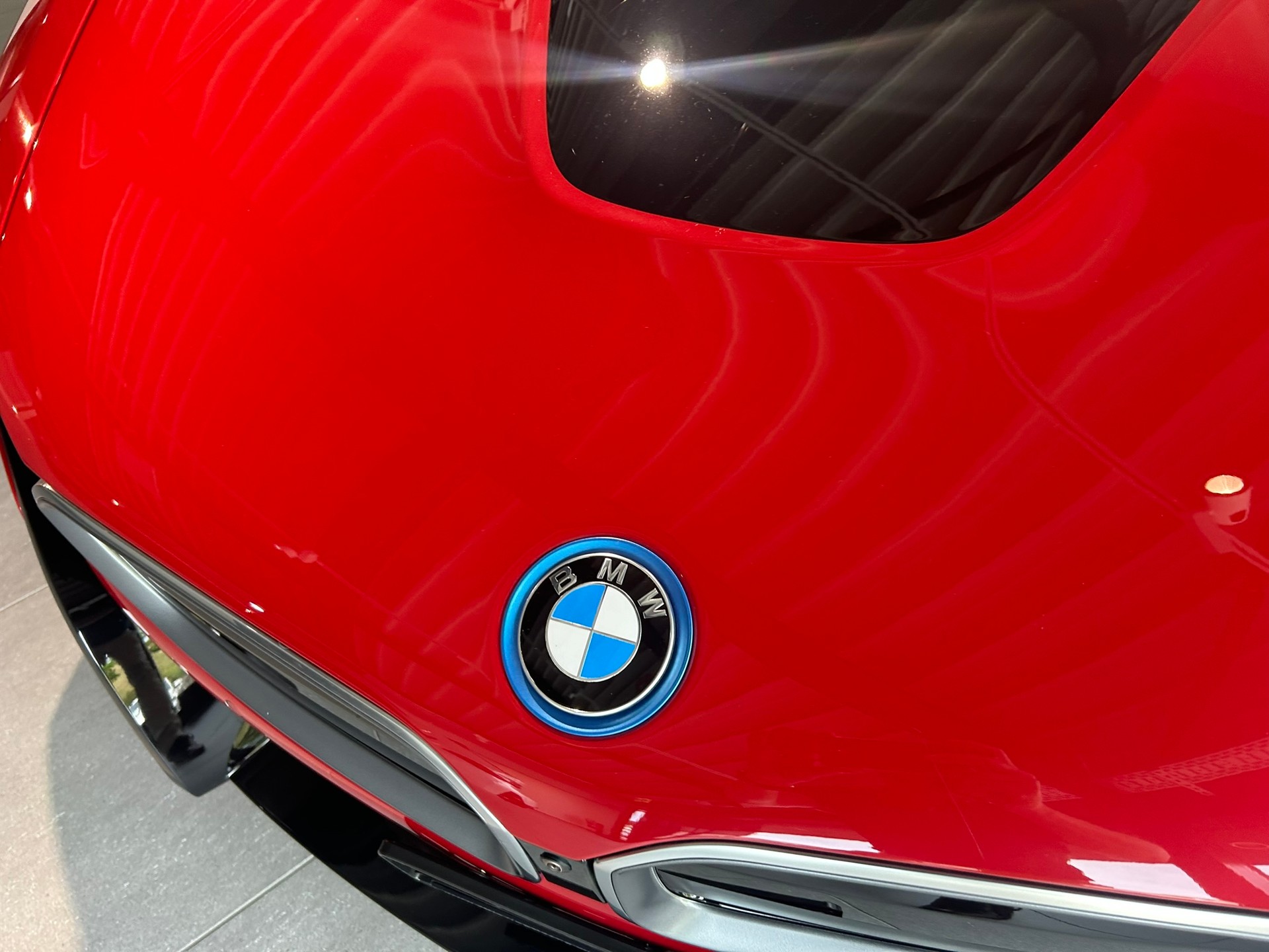 BMW i8 Coupé Protonic Red Edition-image-24