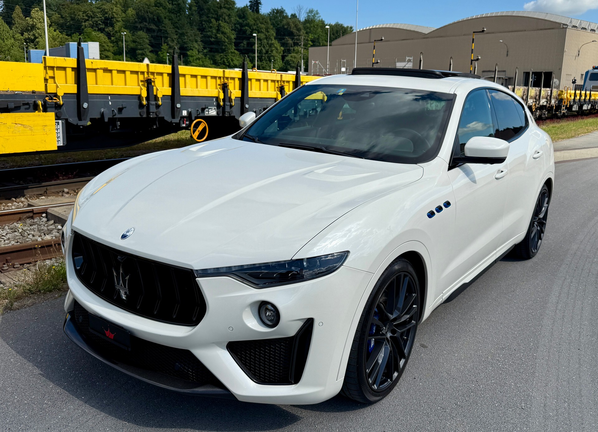 MASERATI Levante 3.8 V8 Trofeo Q4 Automatica-image-1
