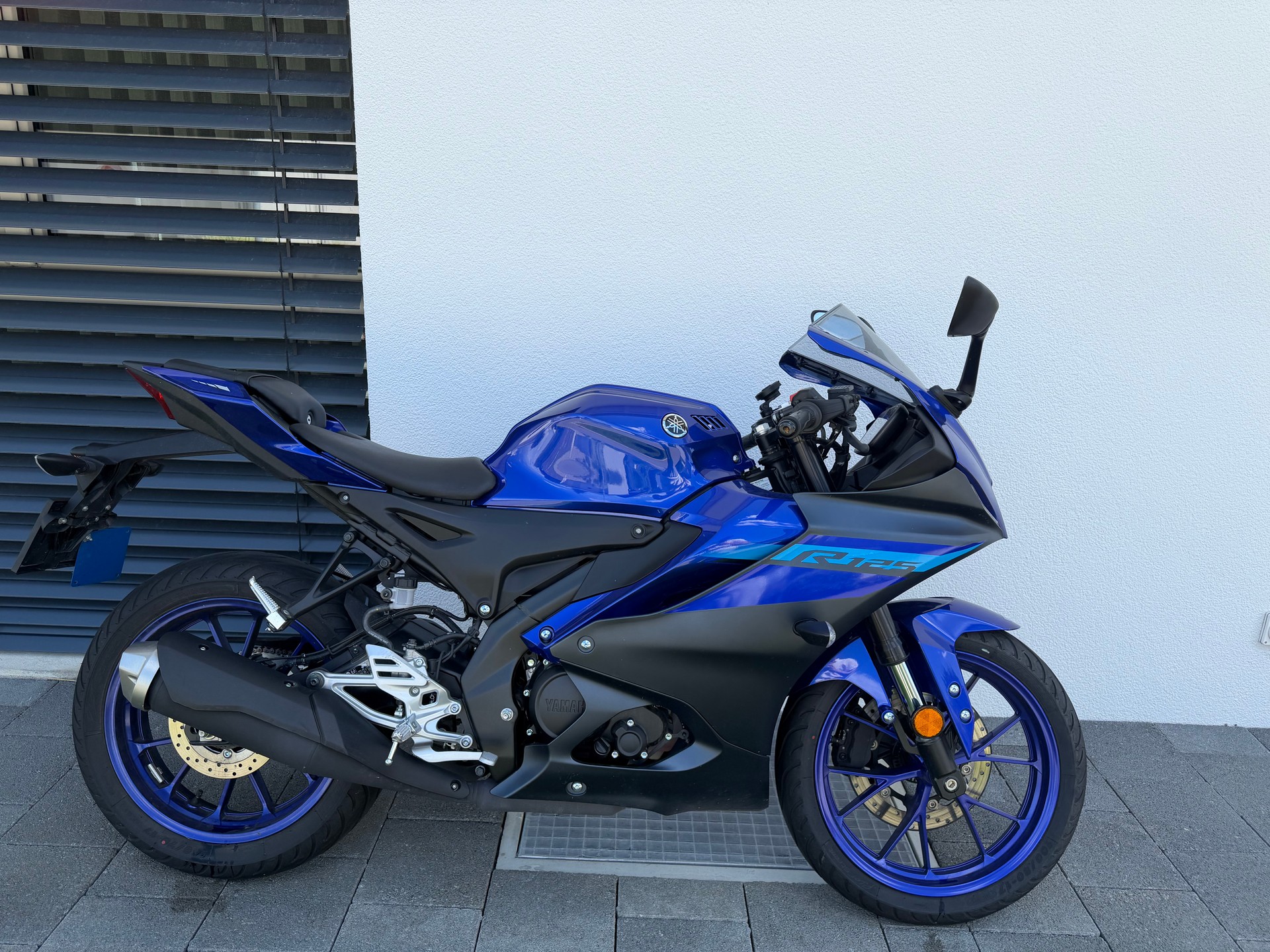 YAMAHA YZF-R 125 ABS