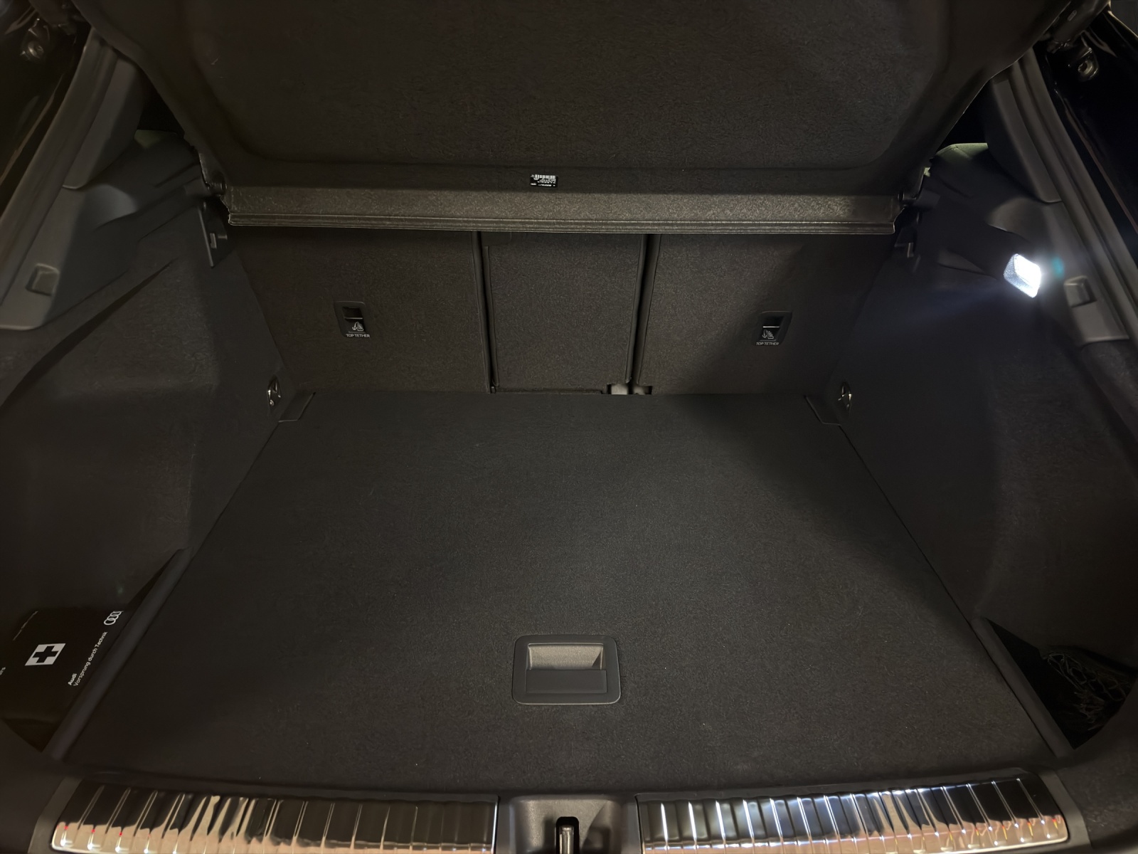 AUDI Q3 SUV TFSI quattro 195 kW S tronic-image-16