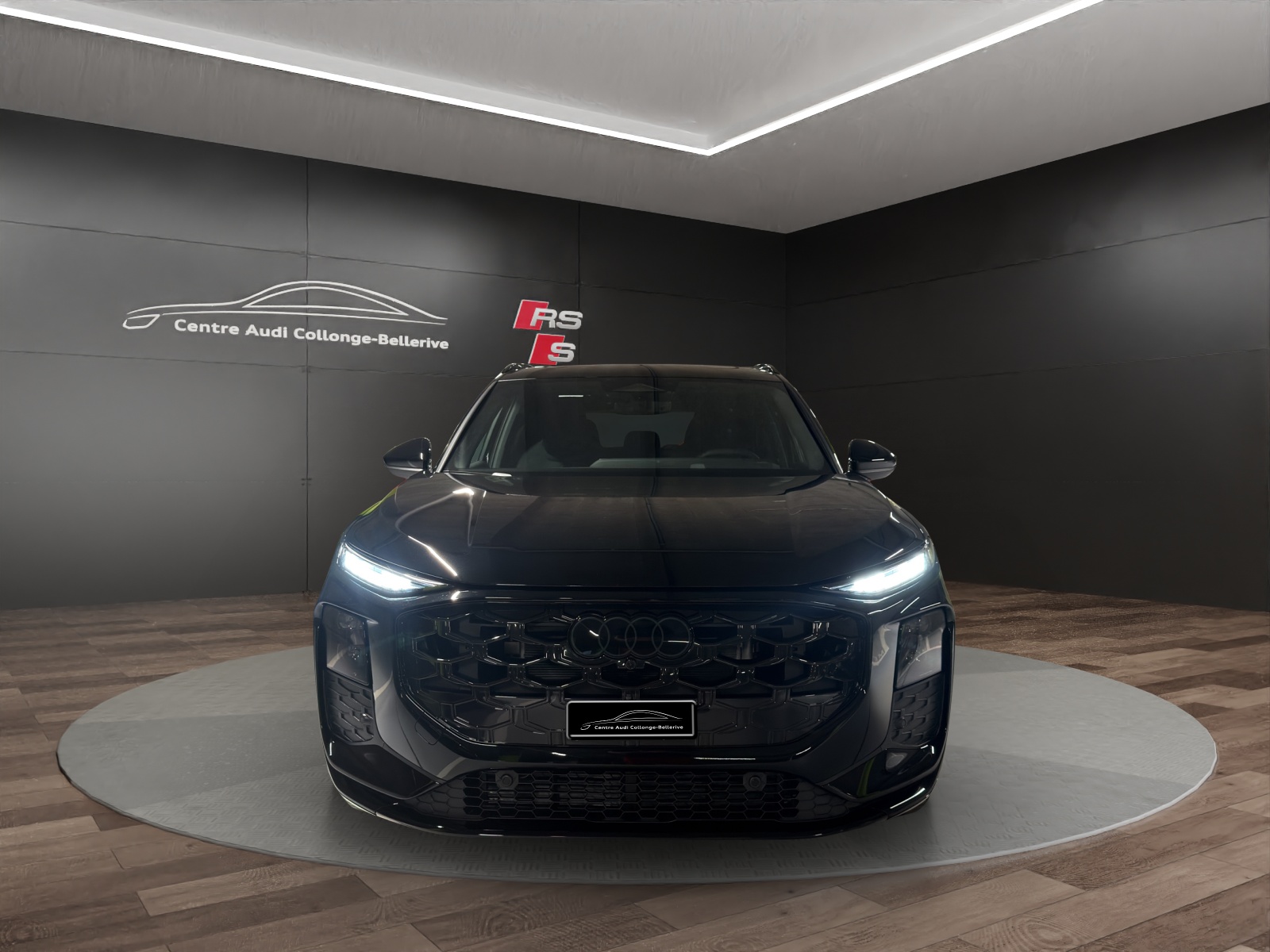 AUDI Q3 SUV TFSI quattro 195 kW S tronic-showroom-element-1
