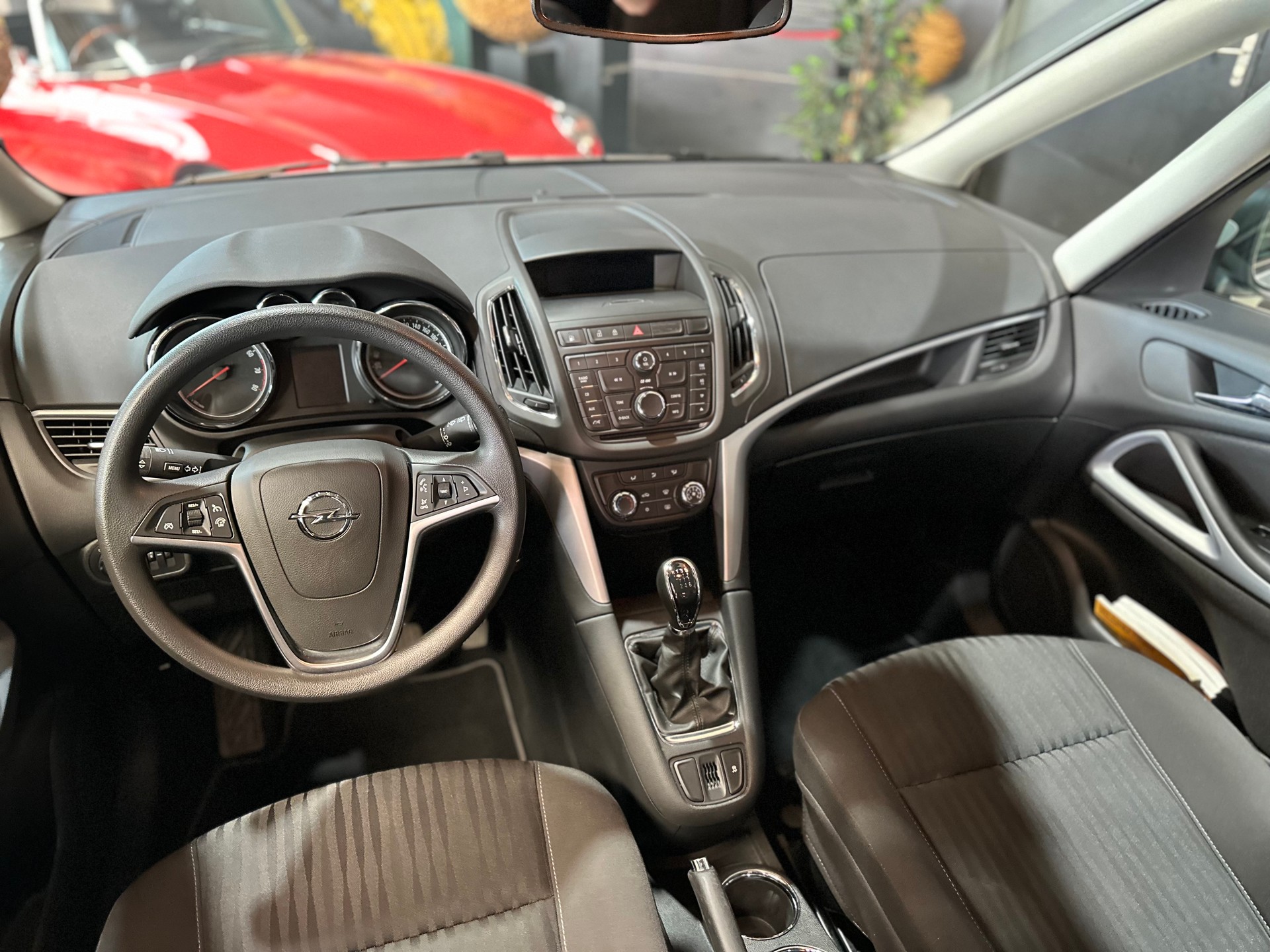 OPEL Zafira Tourer 1.6i 16V CNG Turbo Cosmo-image-9
